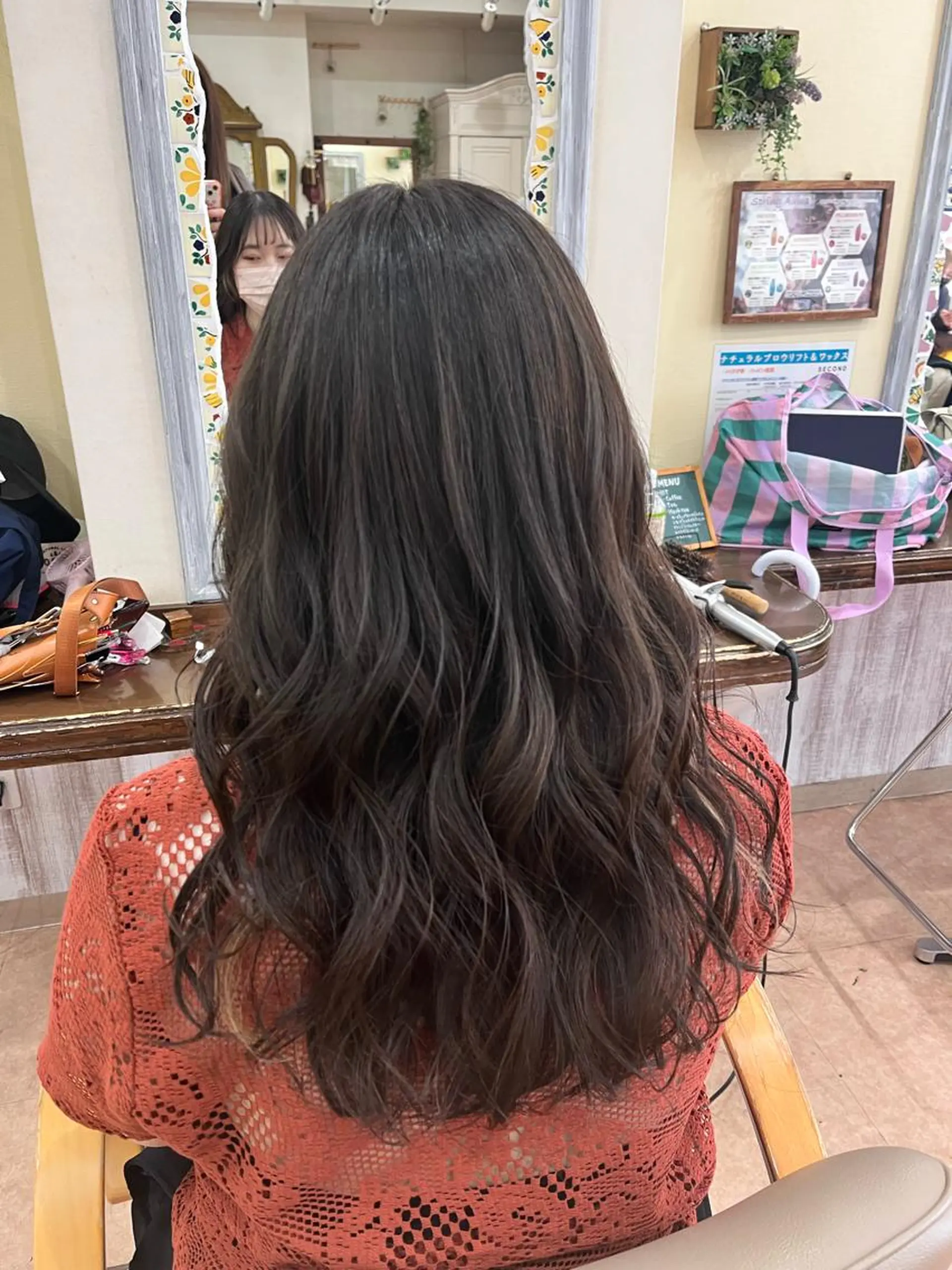 ロング カラー ヘアアレンジ 國領 真央のヘアスタイル