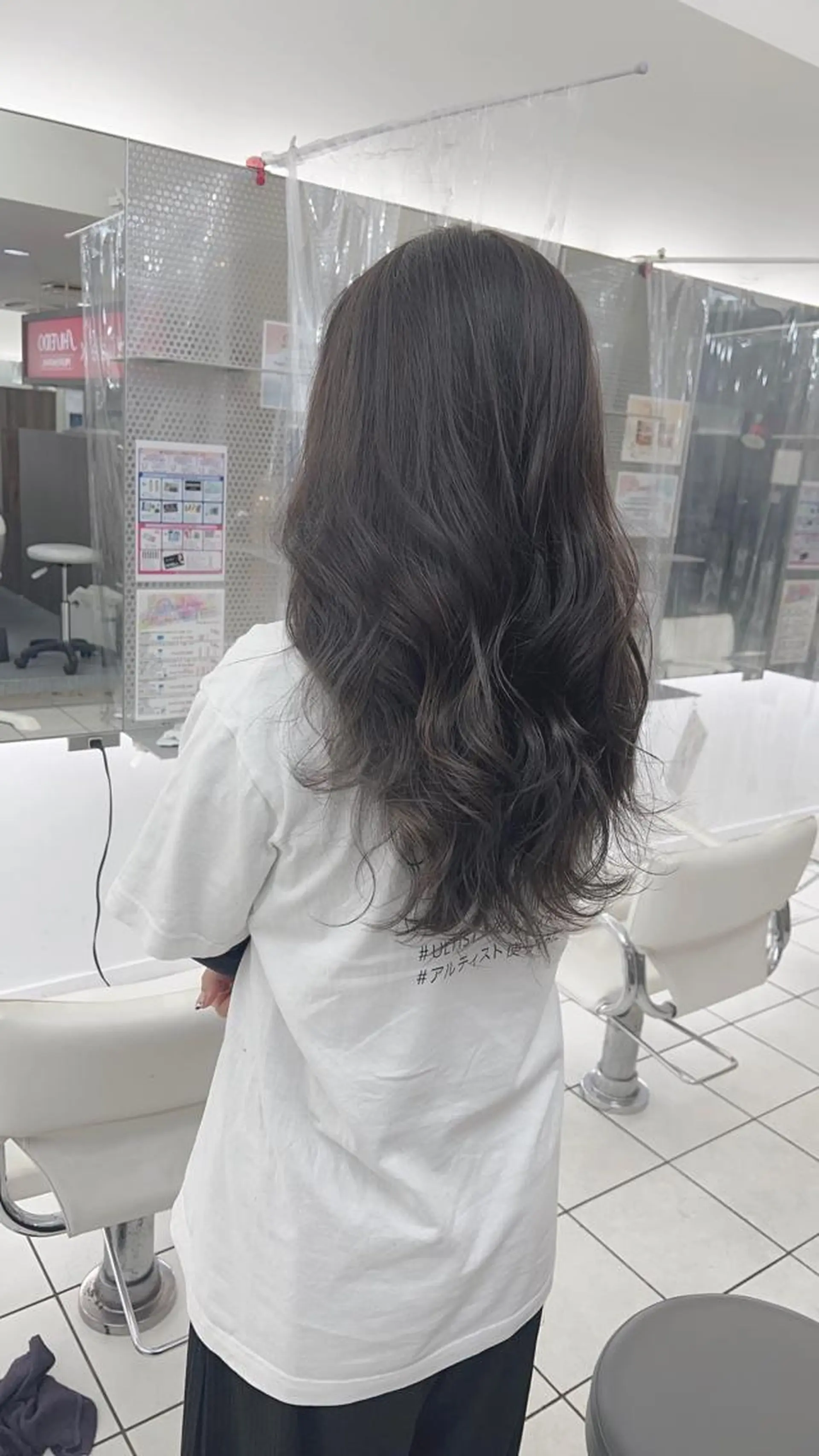 ロング カラー ブリーチ 透明感カラー ブリーチなしカラー ヘアカラー 艶髪レイヤー屋さん 大澤竜馬のヘアスタイル