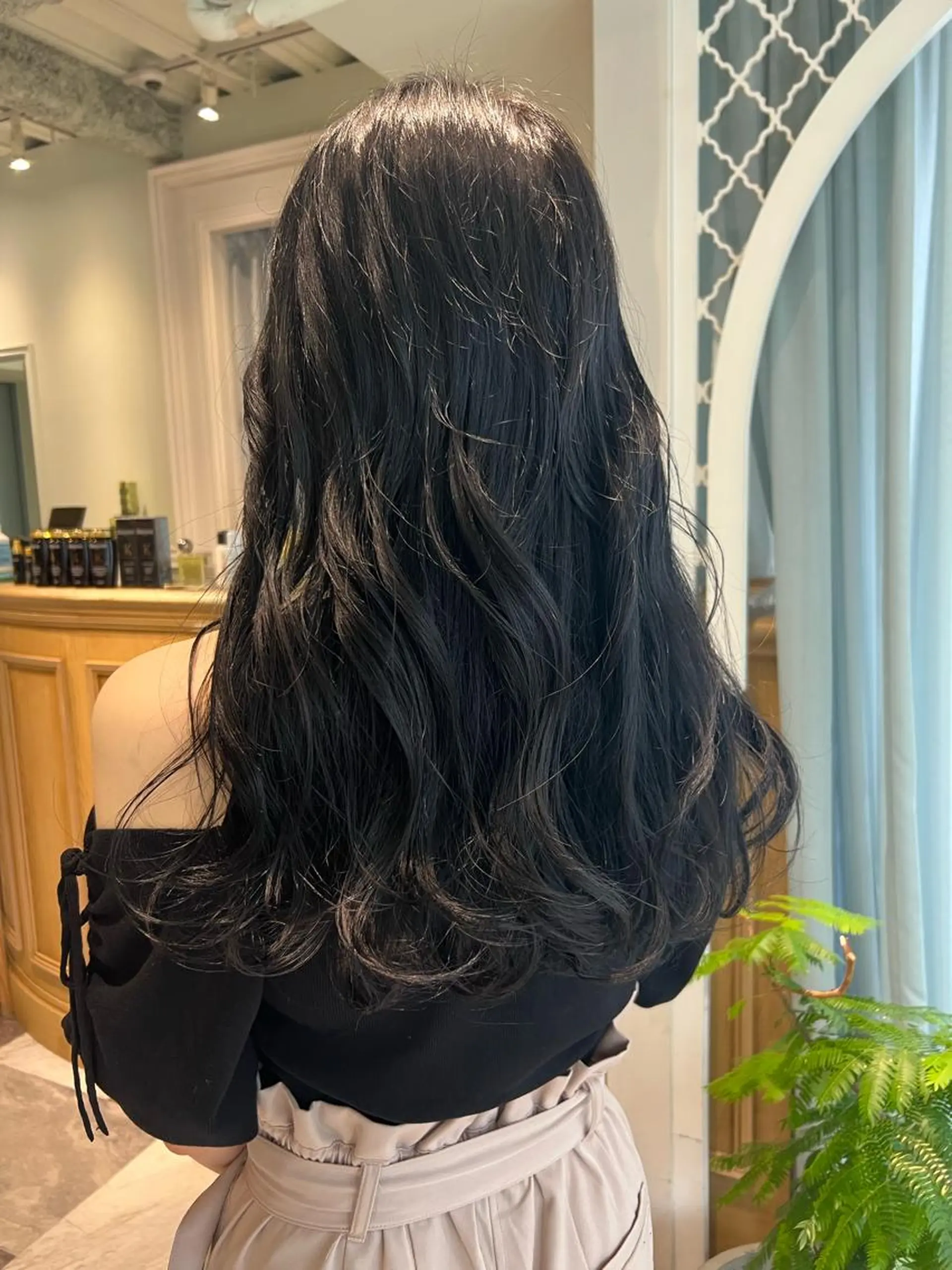 ロング ボブ ハイライト 髪質改善 韓国風ヘア 小顔カット ヘアカラー トリートメント 透明感カラー/カット 髪質改善/森栄範のヘアスタイル