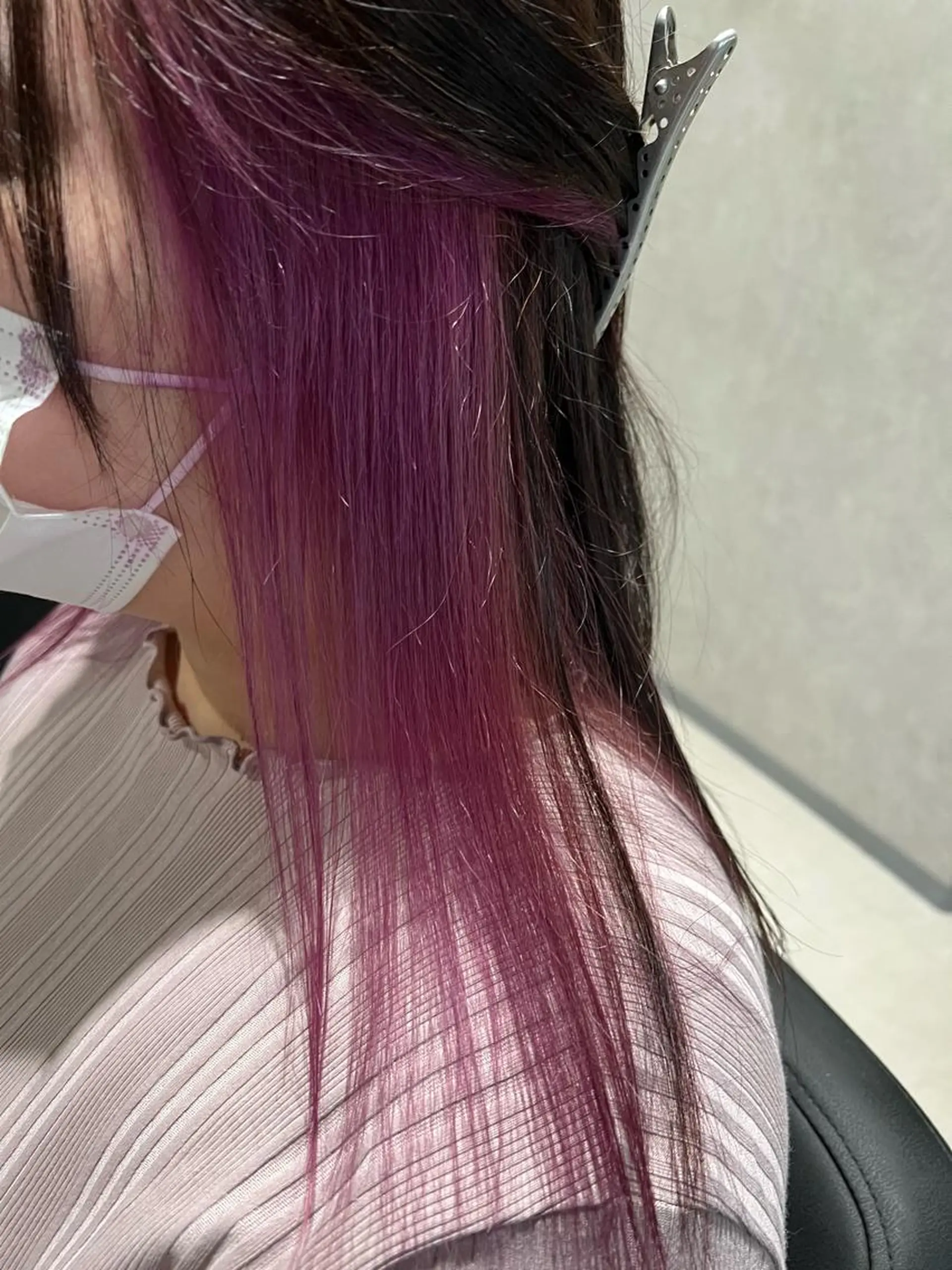 セミロング カラー ピンクカラー パープルカラー mimiiy梅田 中崎町ハイトーンのヘアスタイル