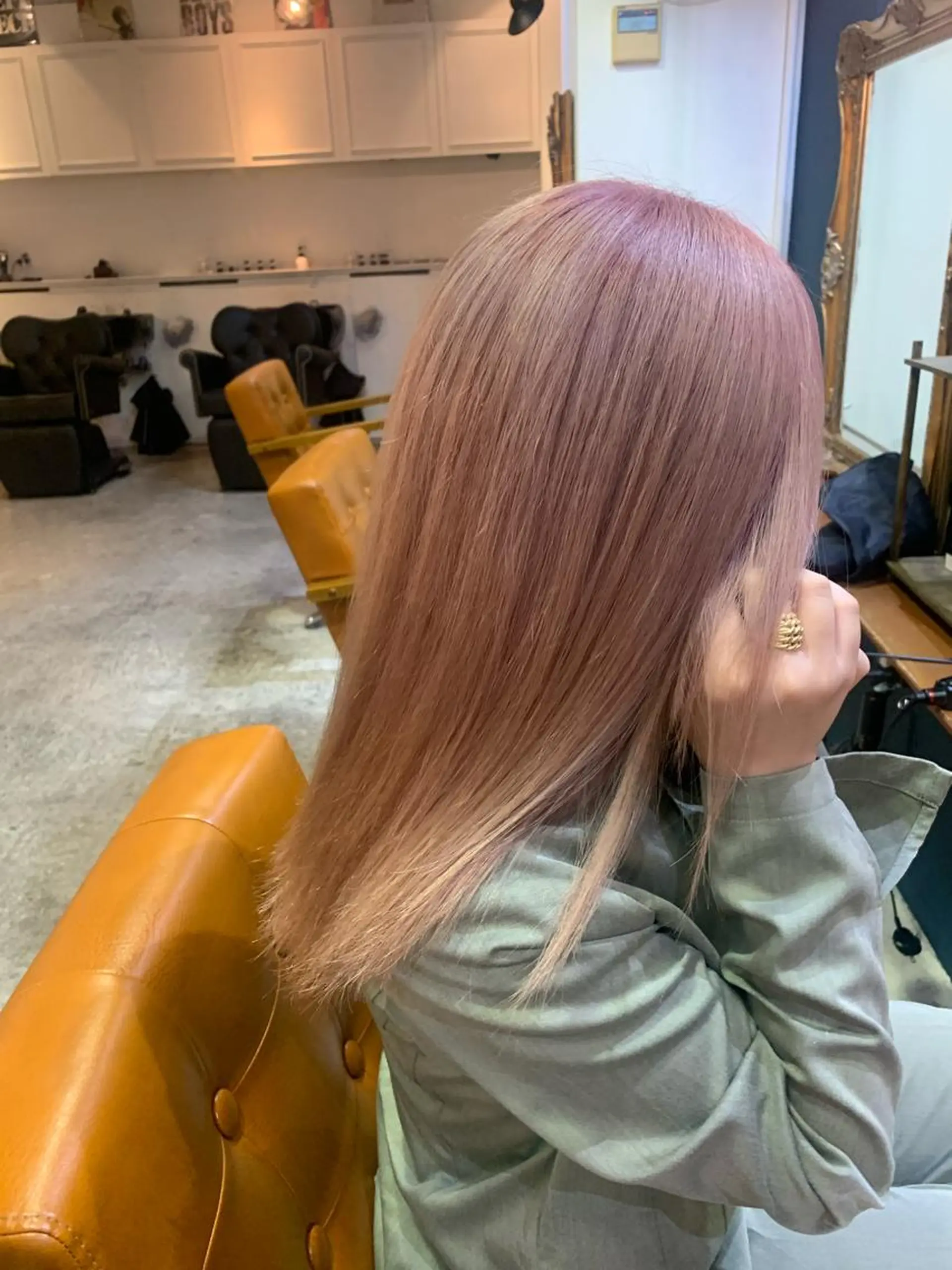 ロング ヘアカラー トリートメント ヘッドスパ ヘアセット 山口 竣也のヘアスタイル