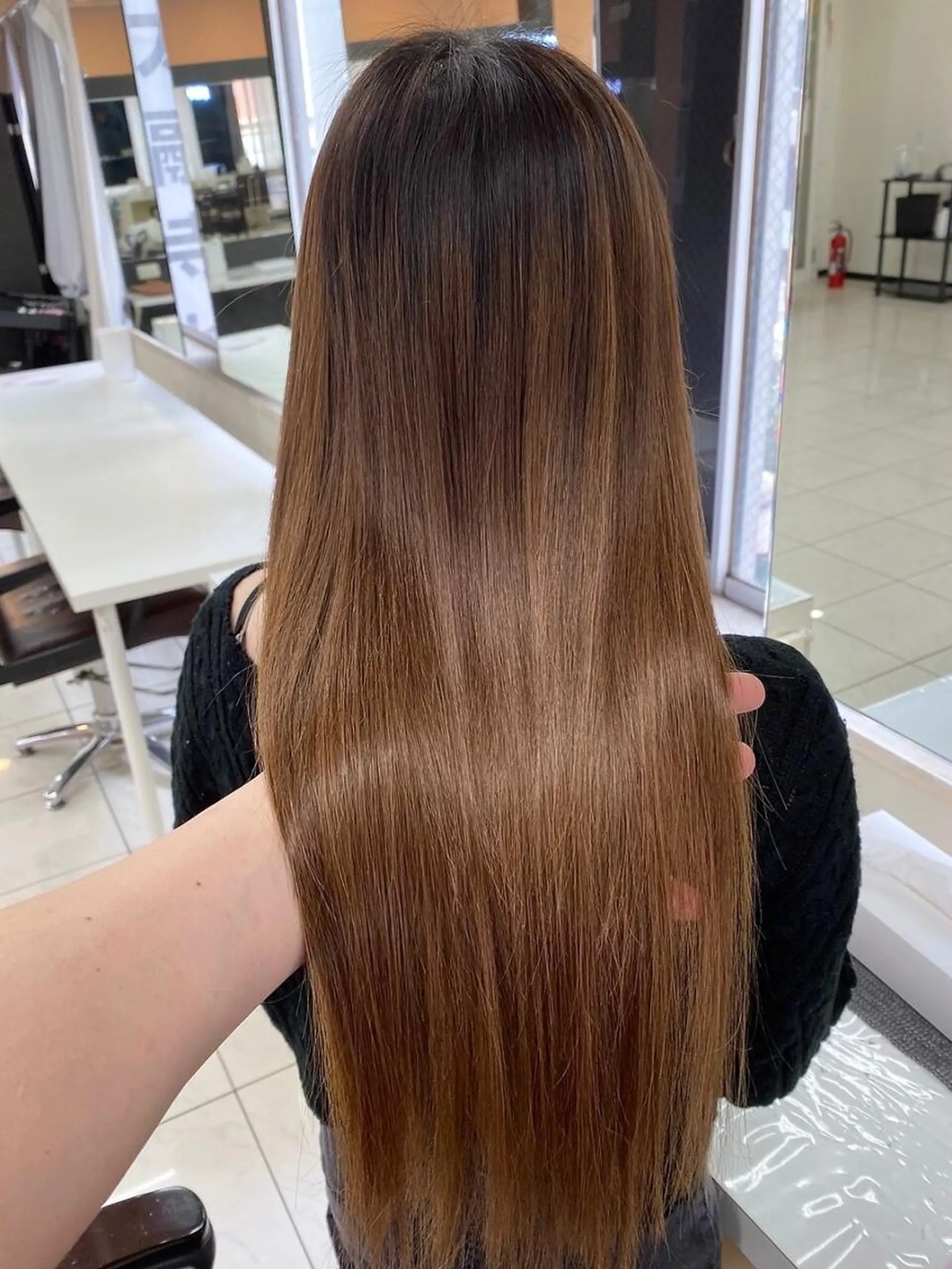 ロング カラー ヘアアレンジ M. KURUMIのヘアスタイル