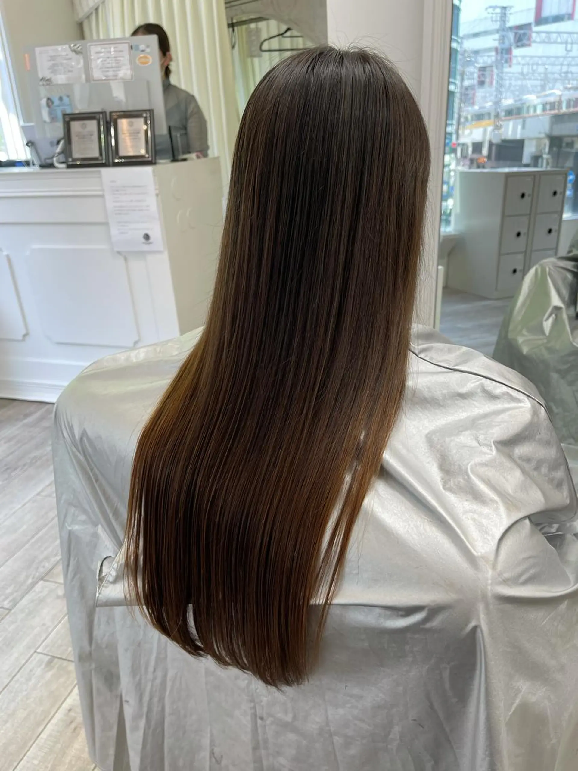 ロング 酸性ストレート 川崎 龍馬のヘアスタイル