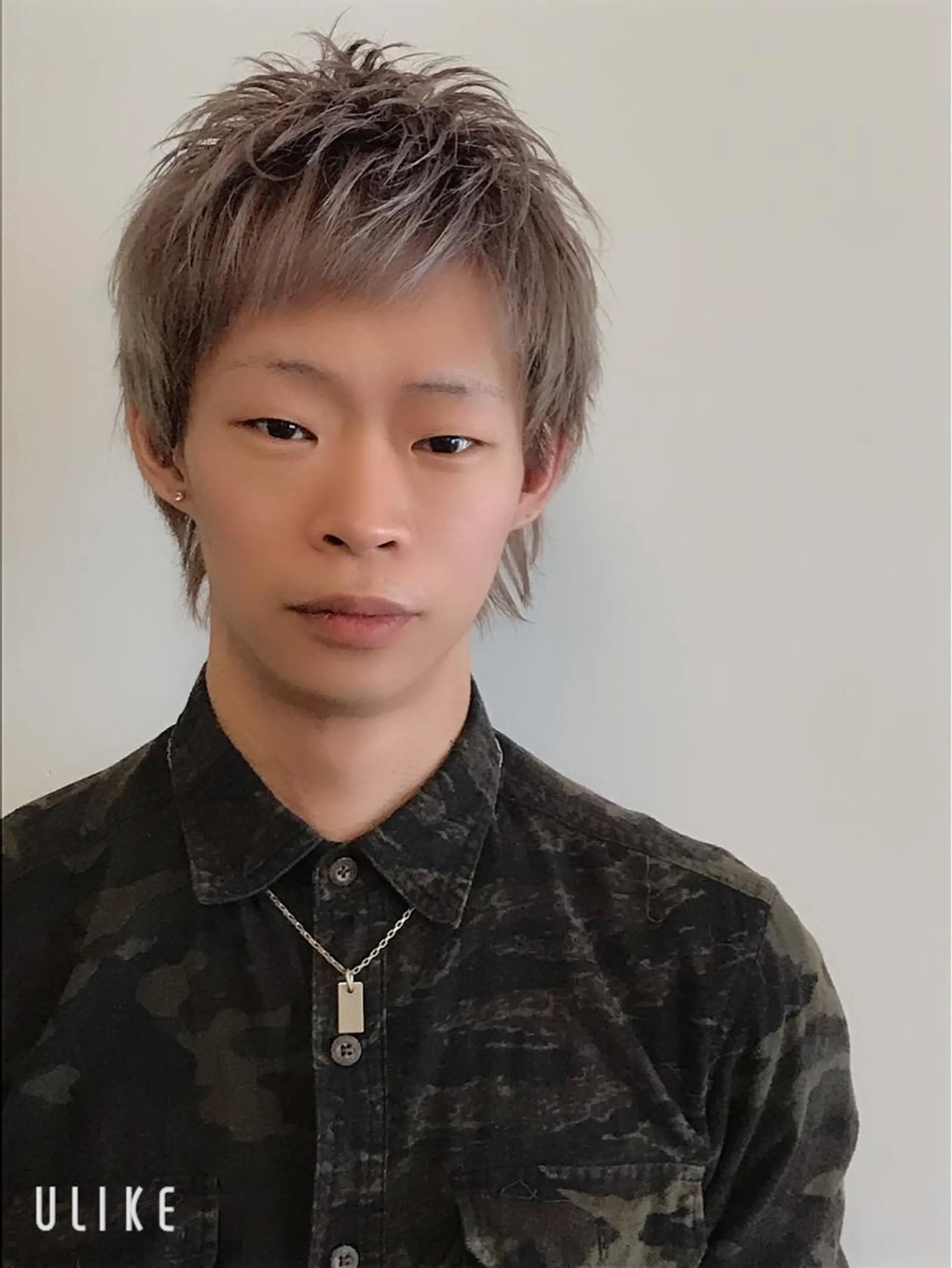 ショート カラー アッシュ ブリーチ 透明感カラー ハイトーンカラー シルバー ヘアカラー トリートメント デザインカラー🌈 高木リョウのヘアスタイル