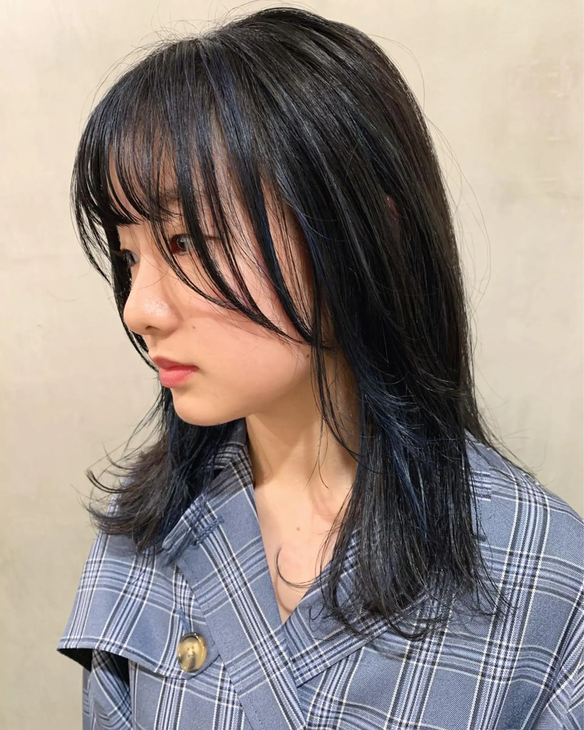 セミロング カラー 優 作のヘアスタイル