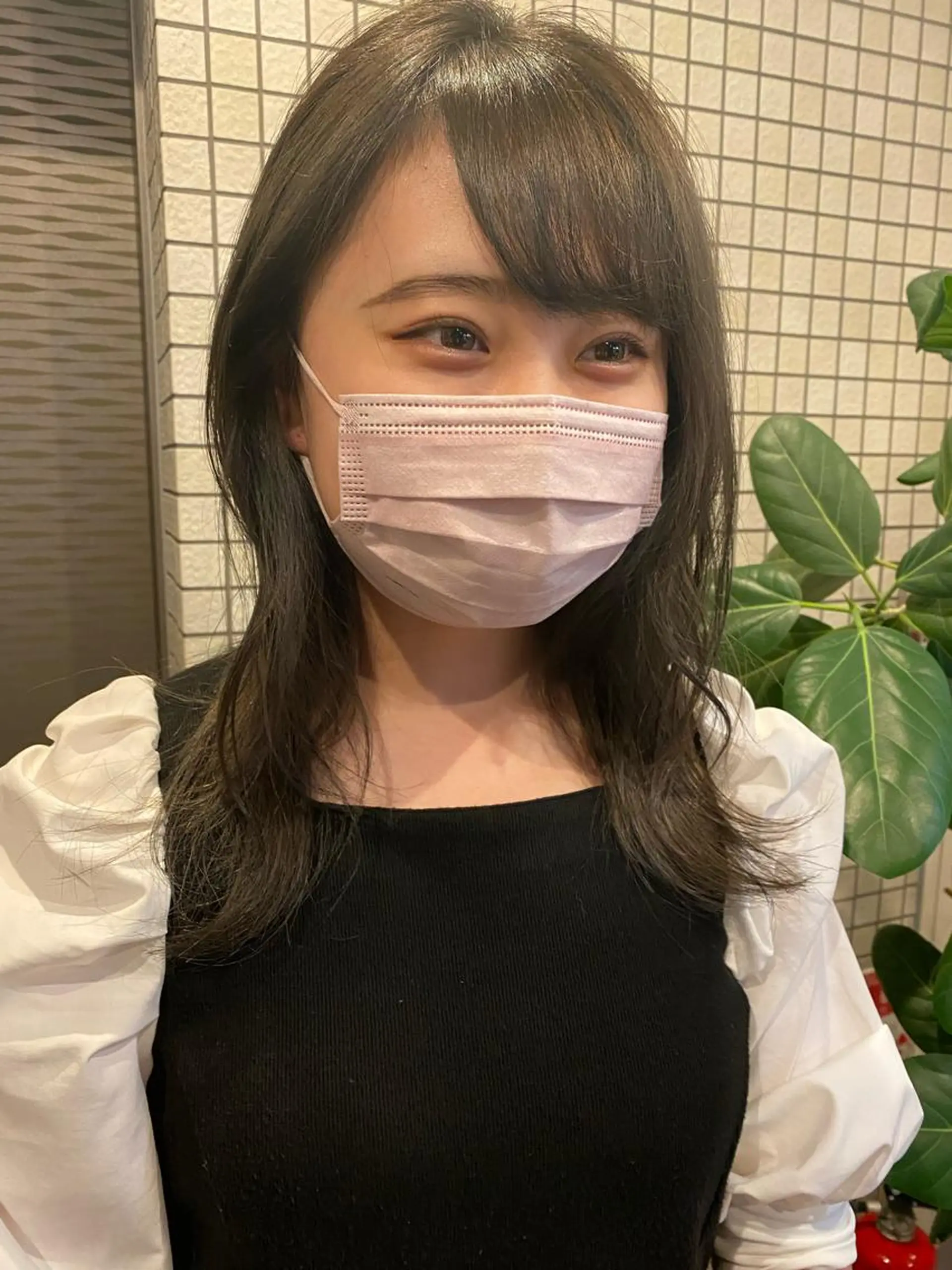 セミロング カラー グレージュ 透明感カラー 🩰asumiのヘアスタイル