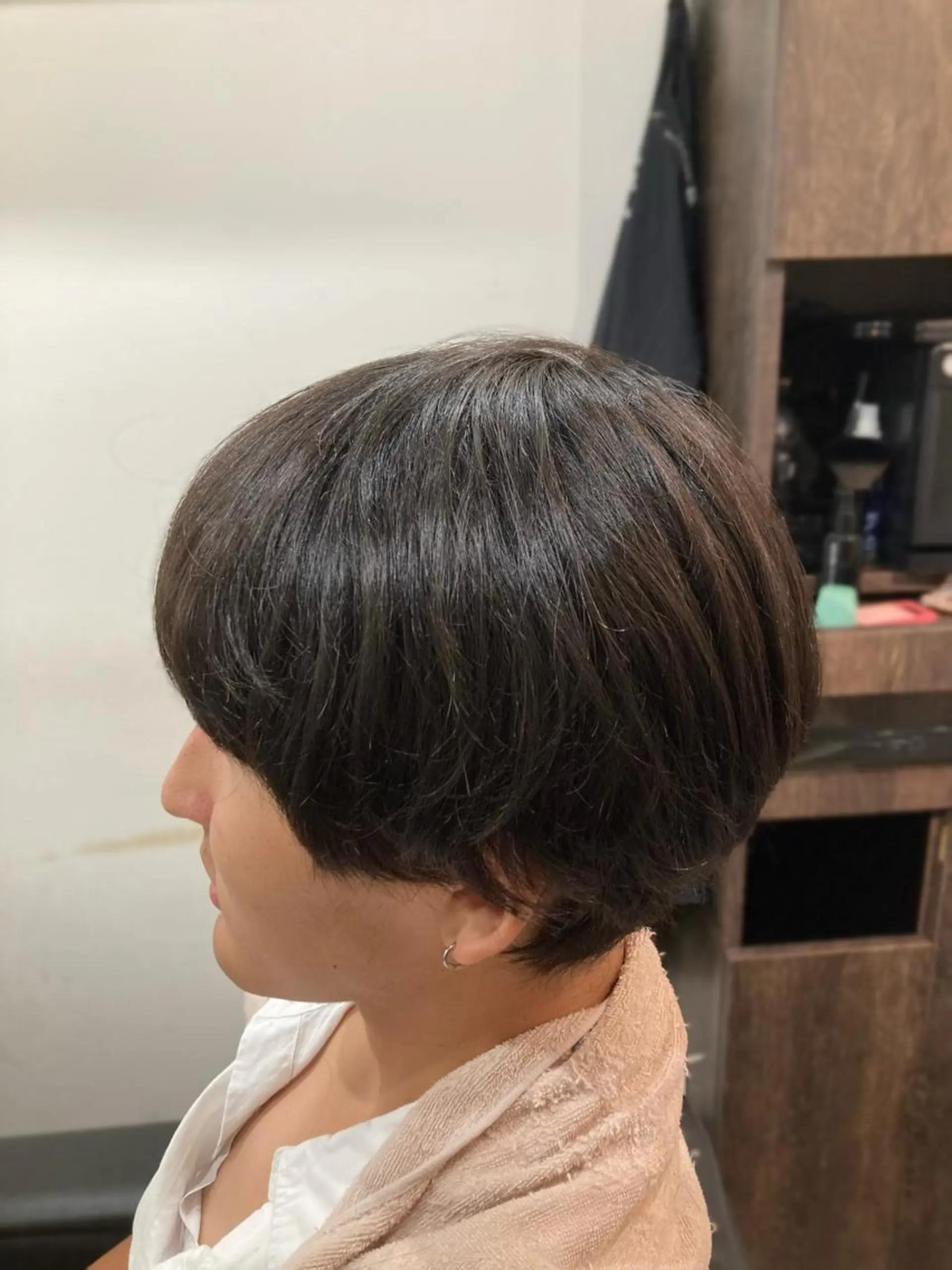 ミディアム メンズ LAVIE the BARBER所属・徒歩5分ビジネスマン カット👦🏻うしだのヘアスタイル