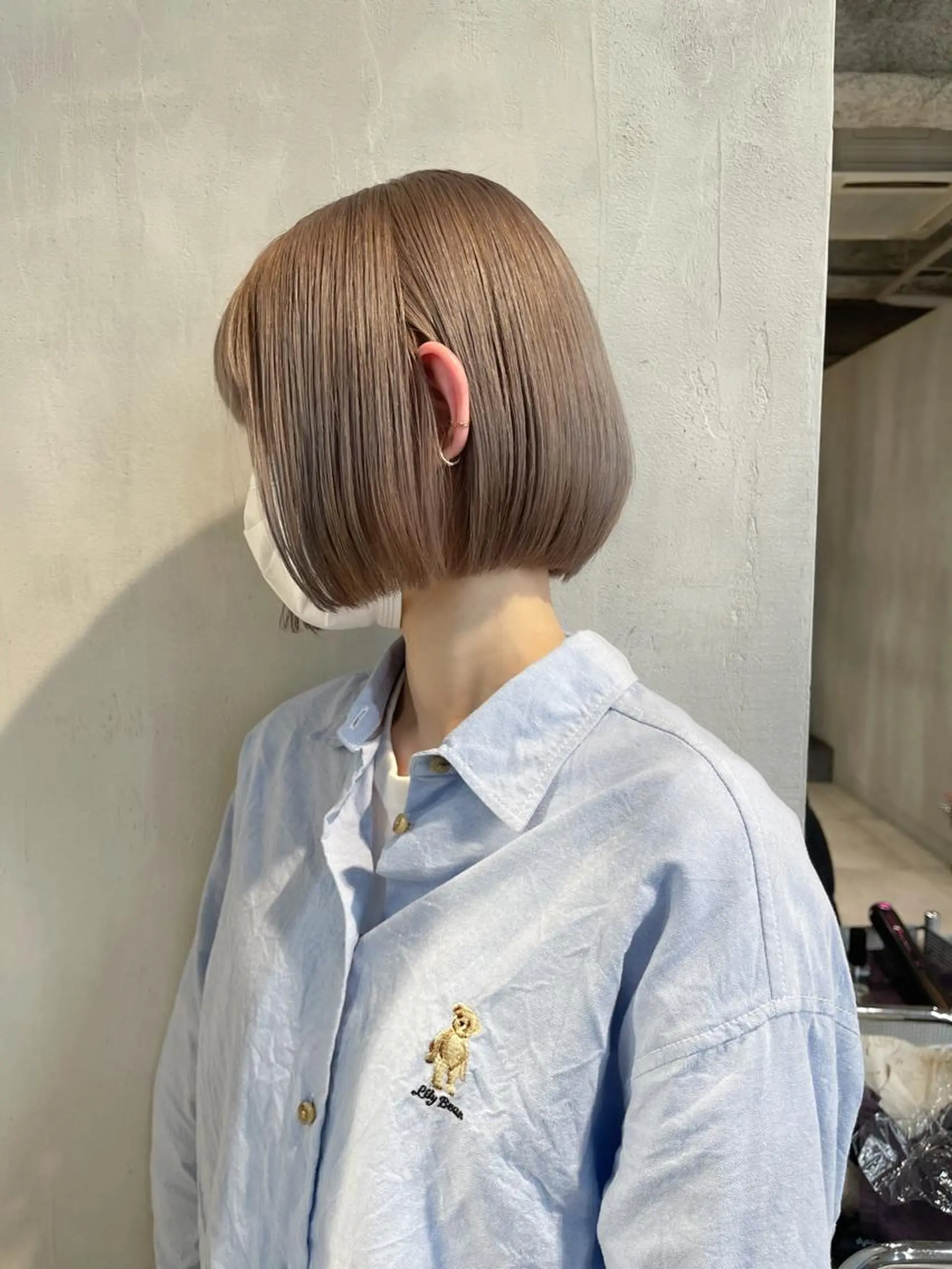 ショート カラー グレージュ ミルクティーグレージュ カット ヘアカラー トリートメント REGOLITH所属・清水 亮太／赤み消しカラーのヘアスタイル