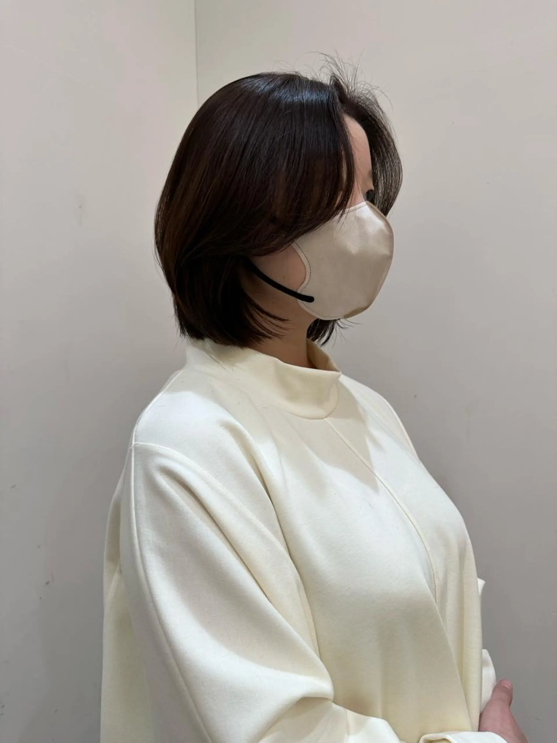ショート カラー ヘアアレンジ 切りっぱなしボブ ショートボブ グレージュ オリーブカラー ピンクカラー 🌿ブリーチ/髪質 改善/🌿‬JINのヘアスタイル
