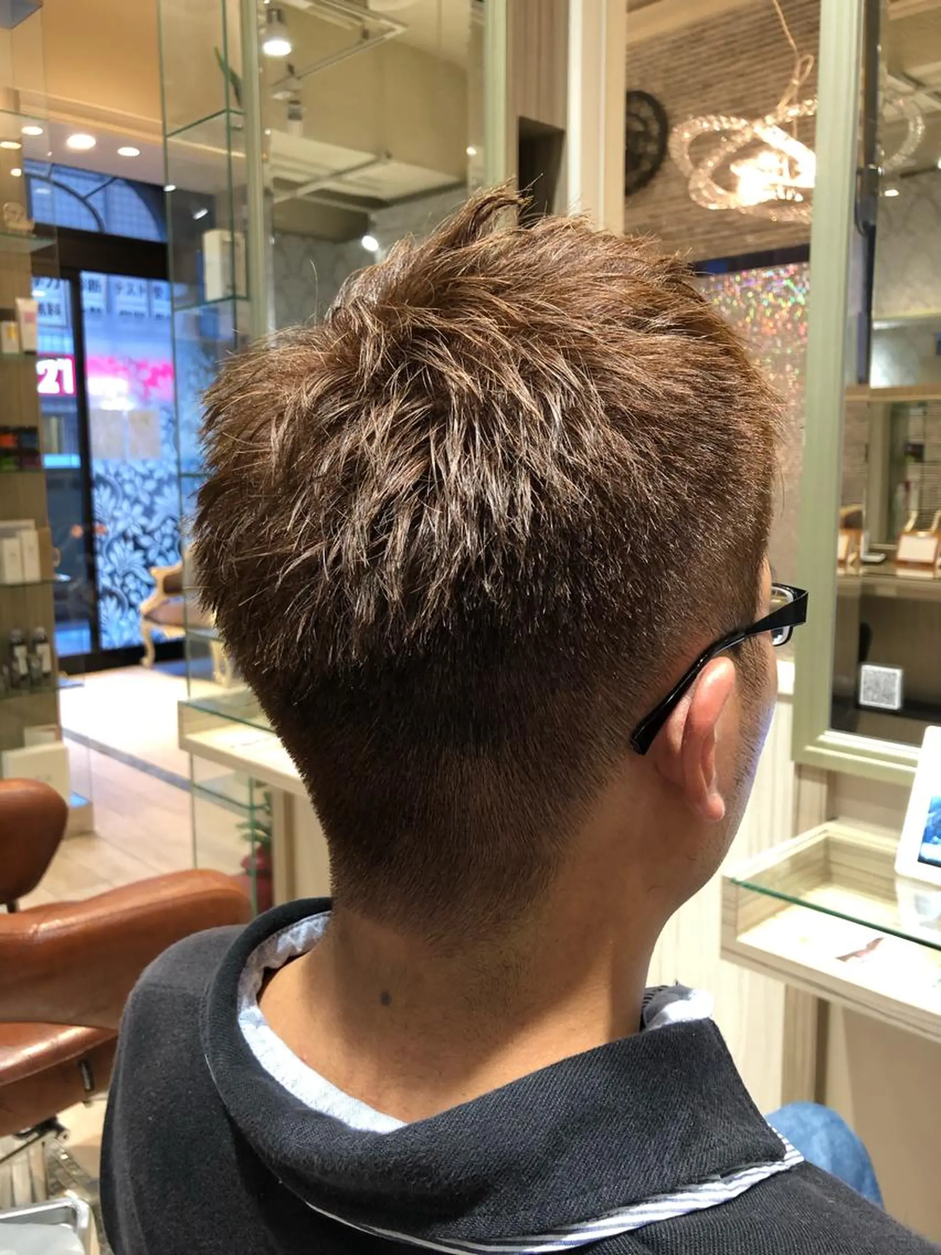 メンズ カット ヘアカラー 一戸 拓斗のヘアスタイル