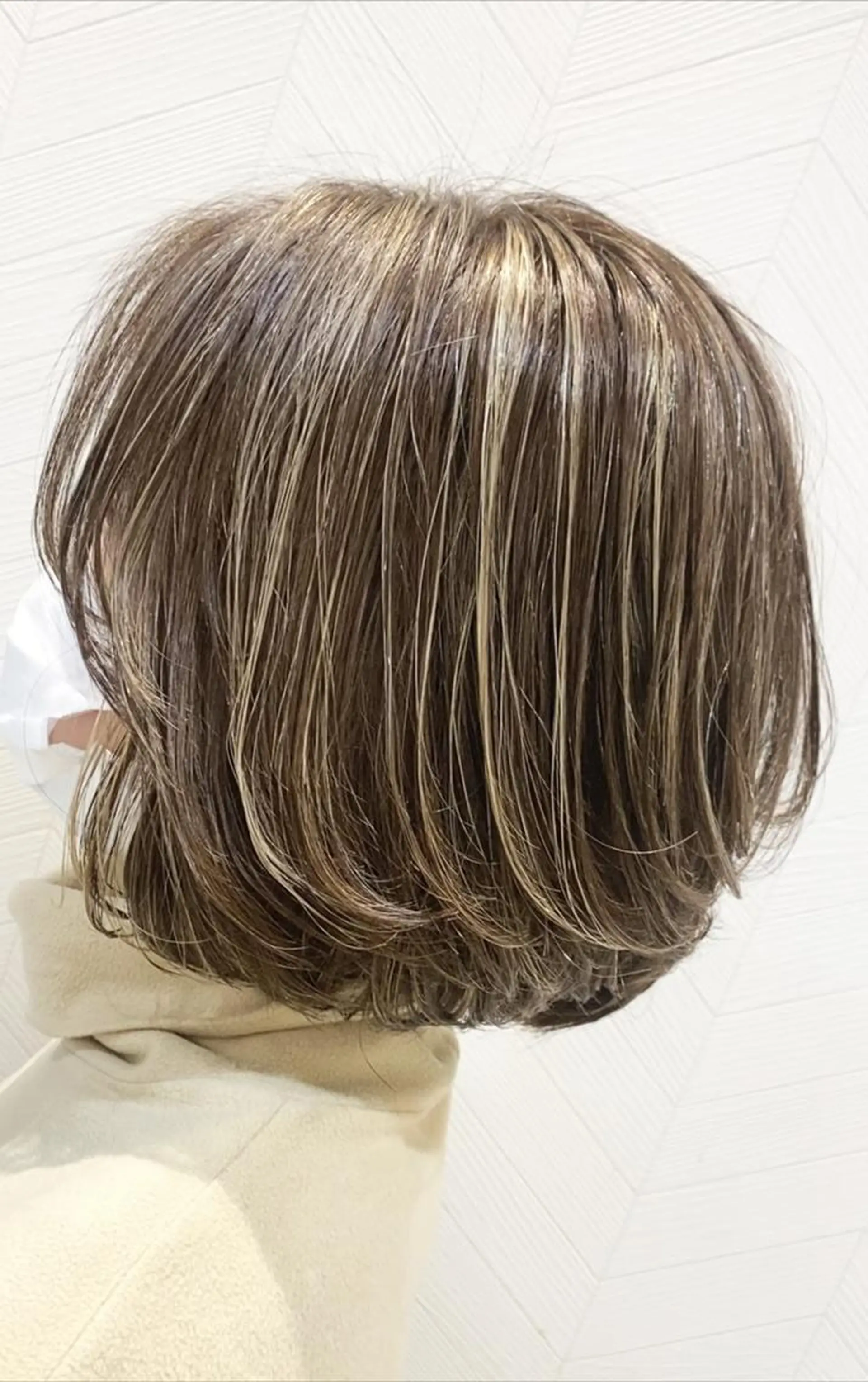 ショート カラー ブリーチ ダブルカラー ハイライトカラー ハイライト アース越谷 レイクタウン店のヘアスタイル
