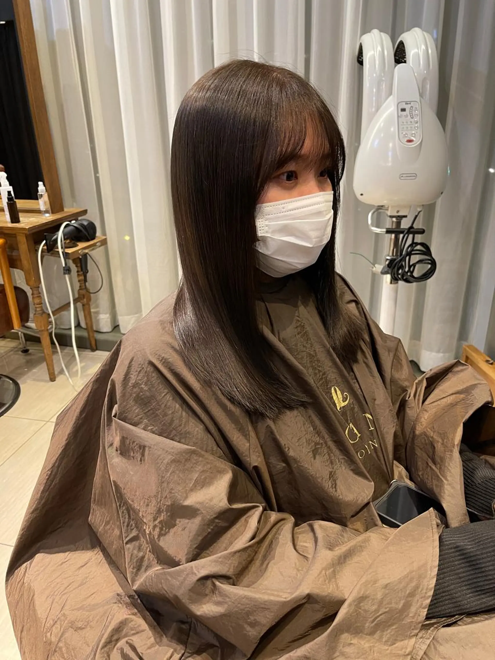 セミロング トリートメント カット ヘアカラー トリートメント 艶カラー/艶髪矯正 LOANA鈴木のヘアスタイル