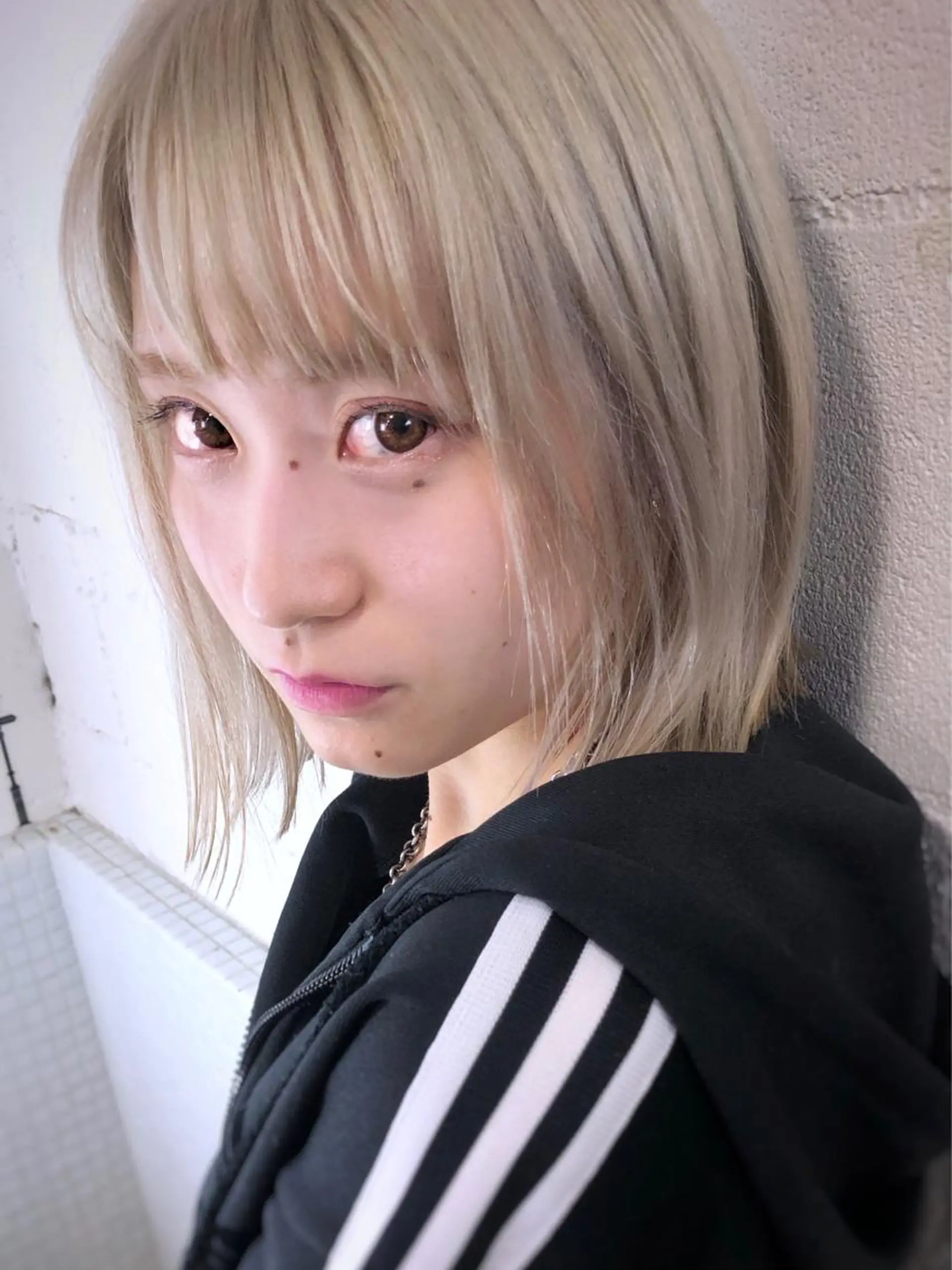 ショート カラー ハイトーンカラー カット トリートメント 山本 芳喜のヘアスタイル