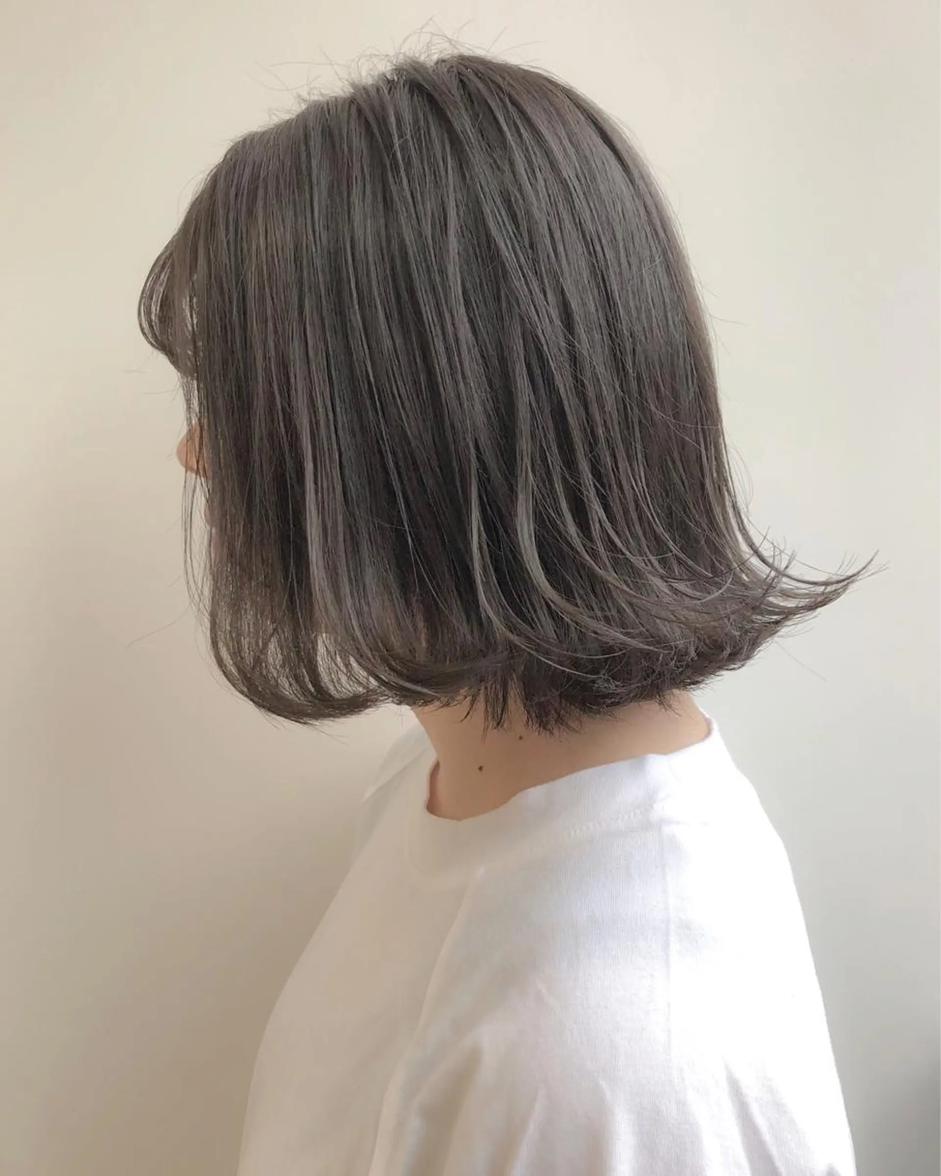ショート カラー グレージュ シルバー シルバーグレージュ eclair.髪質改善&トリートメント所属・【艶髪、透明感】西村 有司のヘアスタイル