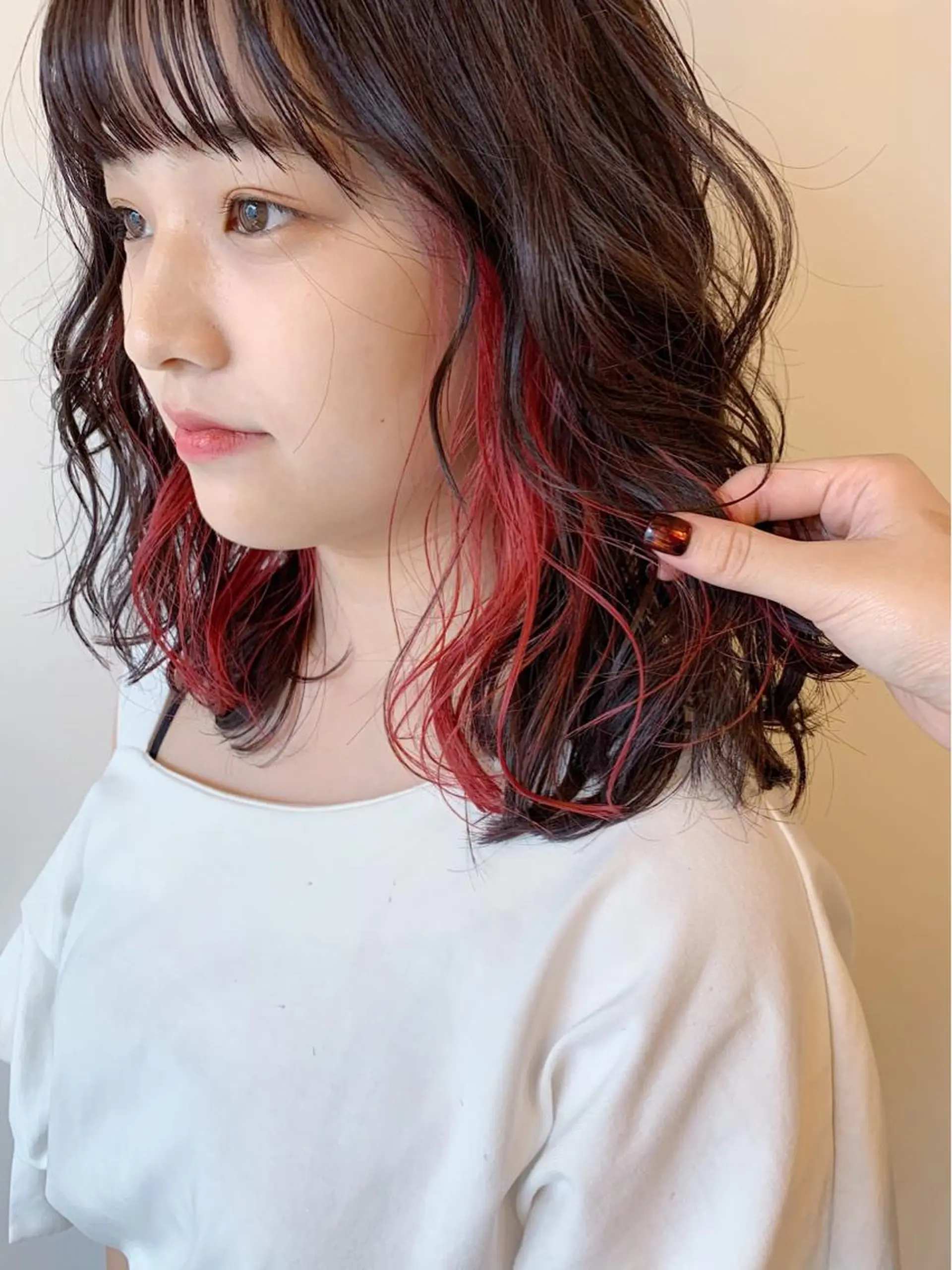 ミディアム カラー 安藤 佑衣のヘアスタイル