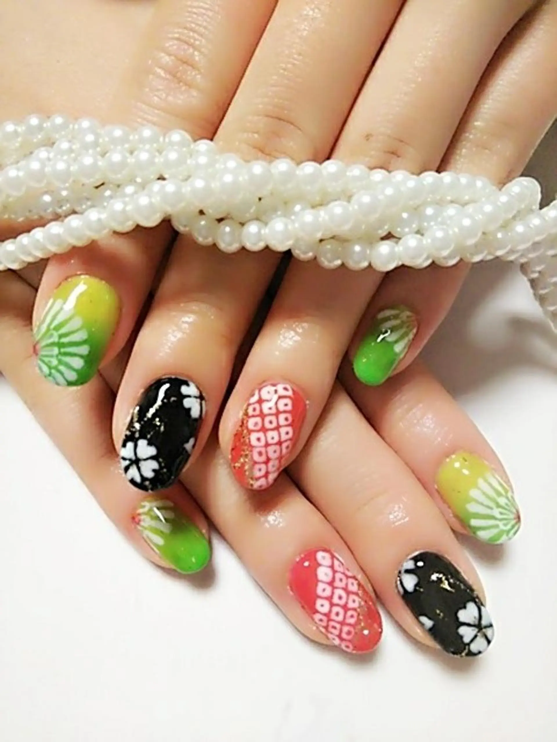 ネイル 成人式 持ち込み MANA MANAのネイルデザイン