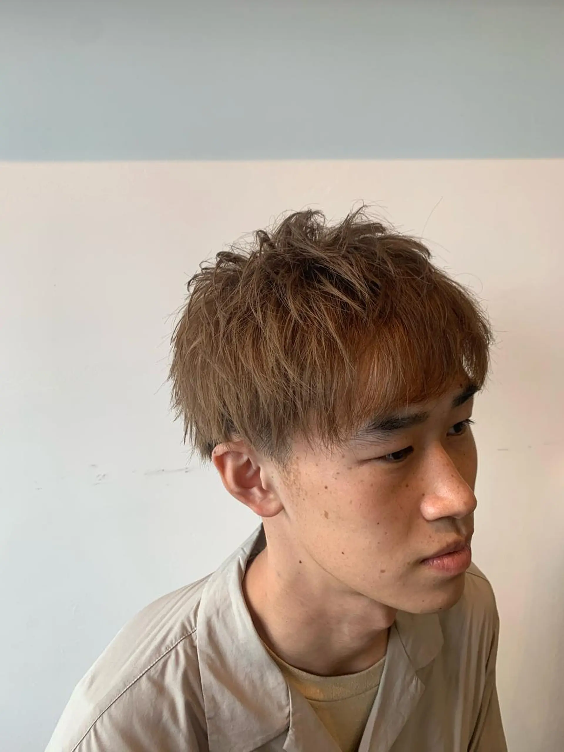 ショート アッシュ カット ヘアカラー トリートメント 山口 竣也のヘアスタイル