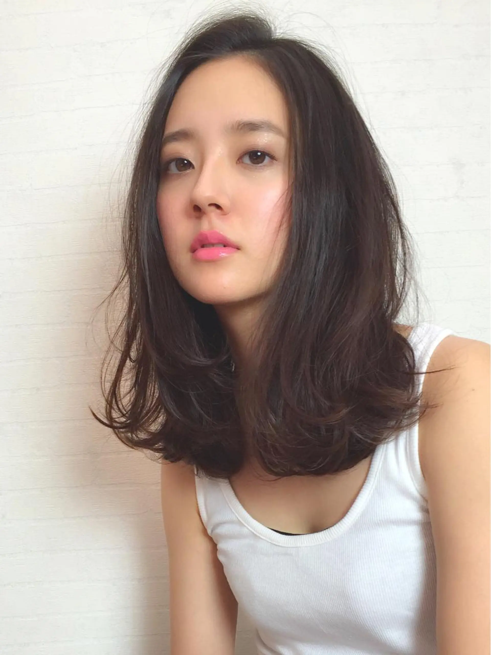 ミディアム やまだ まいのヘアスタイル