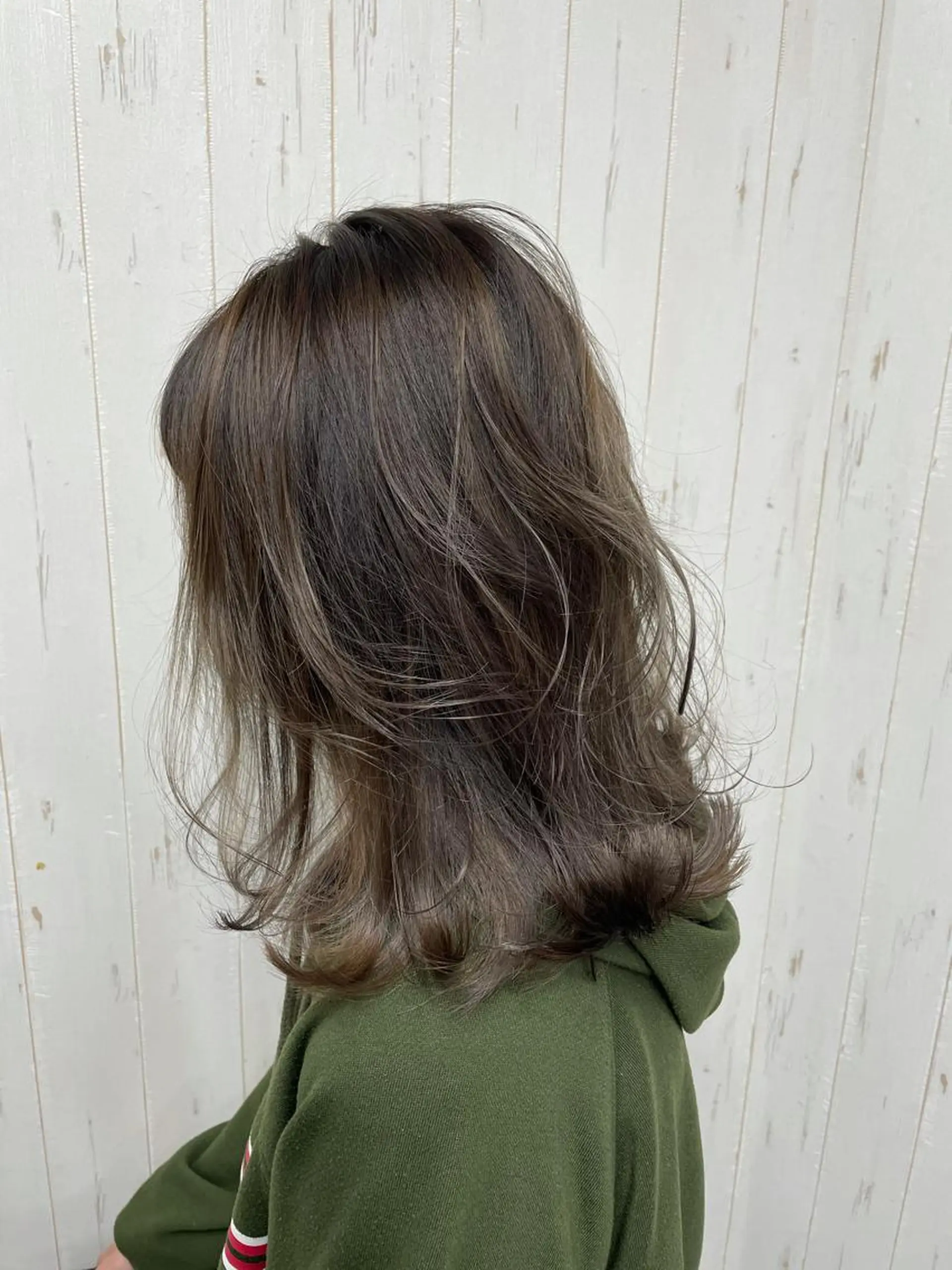 ミディアム カラー ヘアアレンジ バレイヤージュ グレージュ レイヤーカット AN'TIA小作所属・AN'TIA小作代表 ⭐︎kazuma⭐︎のヘアスタイル