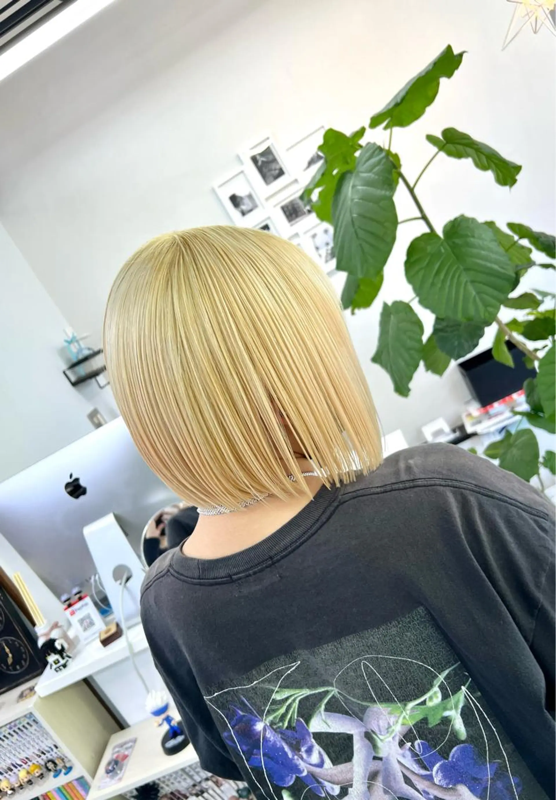 ショート カラー 名畑 裕貴のヘアスタイル