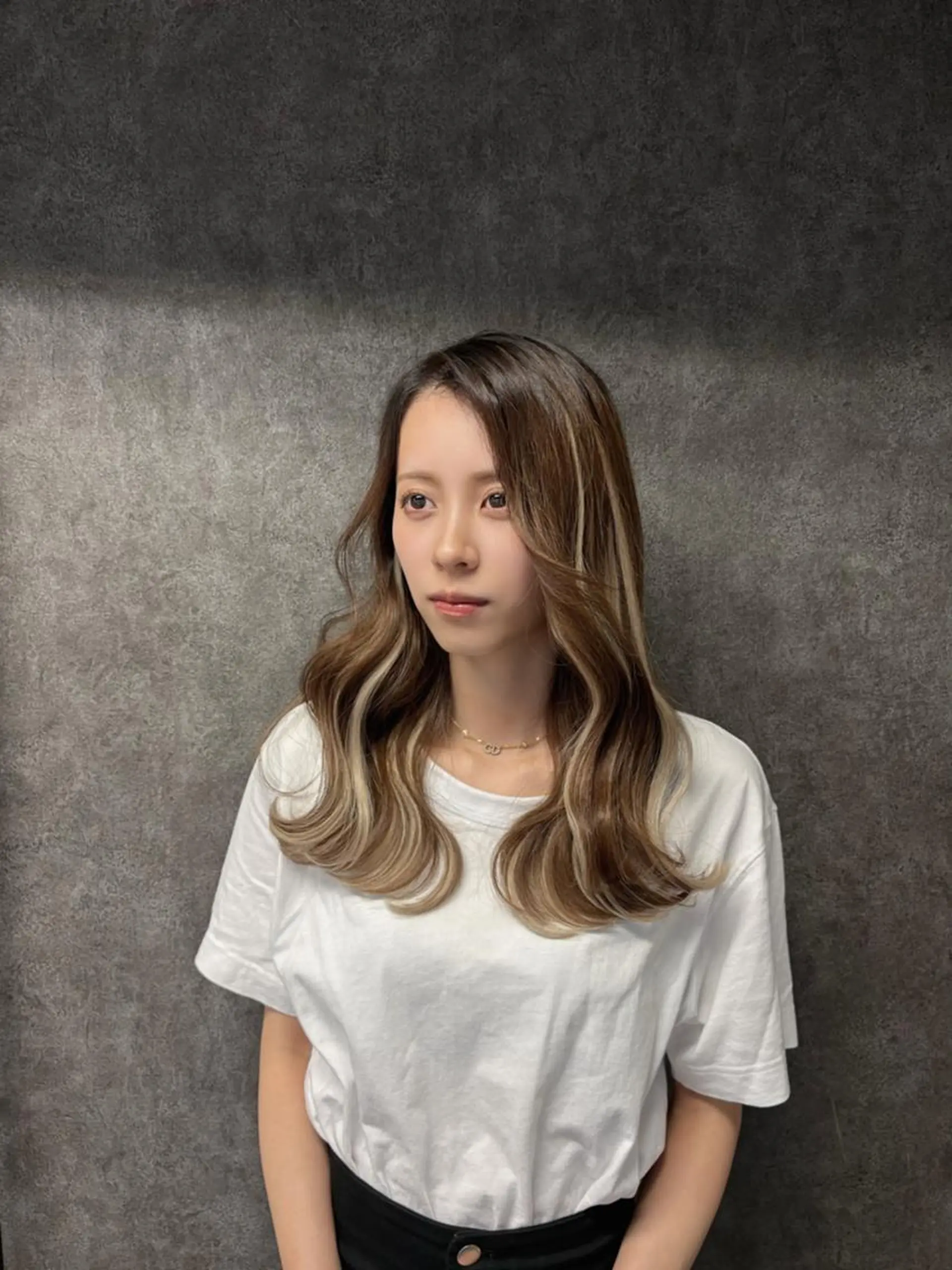 セミロング アッシュ 髪質改善 エクステ Remmy 新宿/プルエクステのヘアスタイル