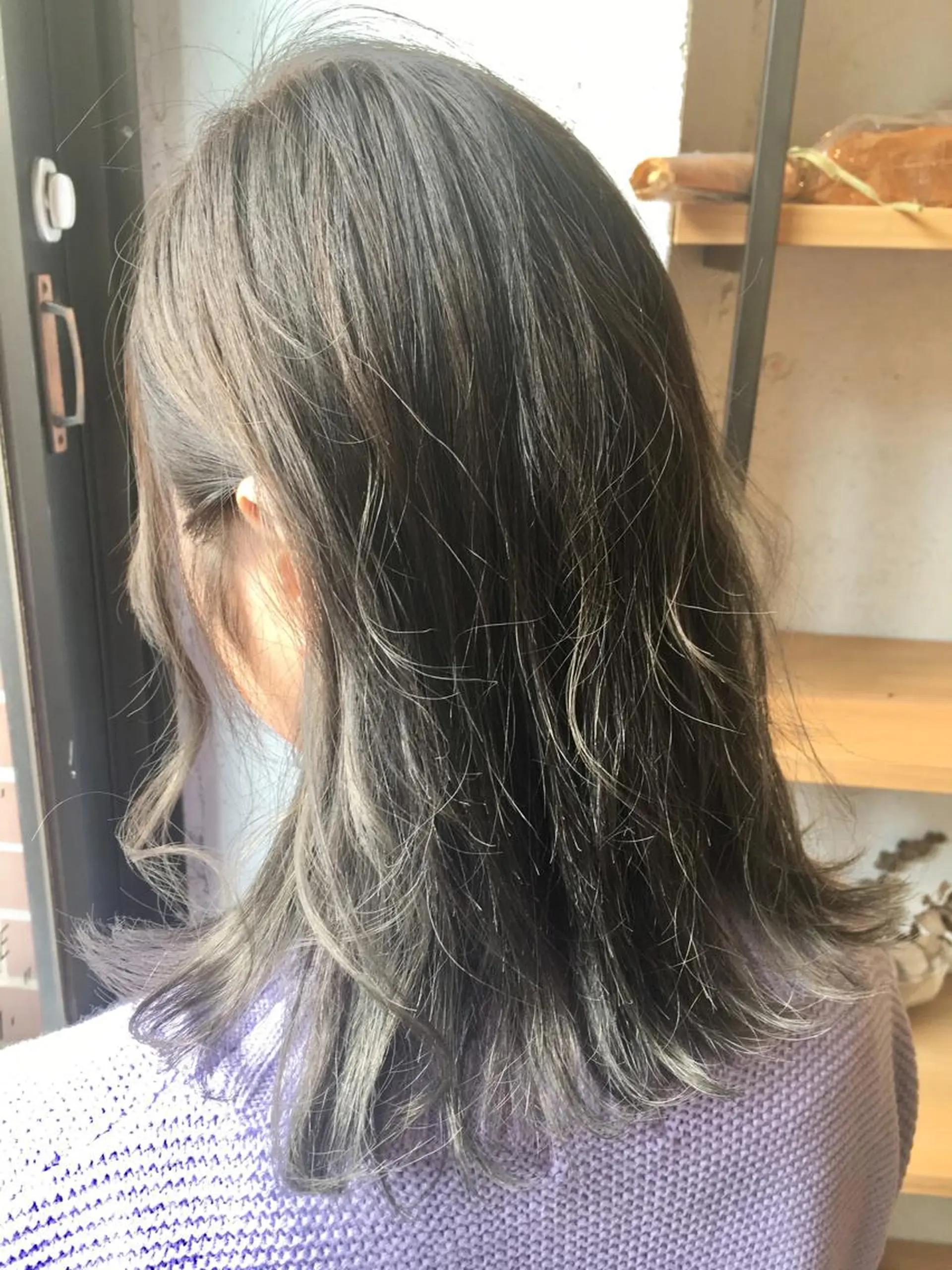 ミディアム カラー バレイヤージュ ブリーチ ケアブリーチ グレージュ ハイライトカラー カット ヘアカラー トリートメント 💈平島 拓也💈のヘアスタイル