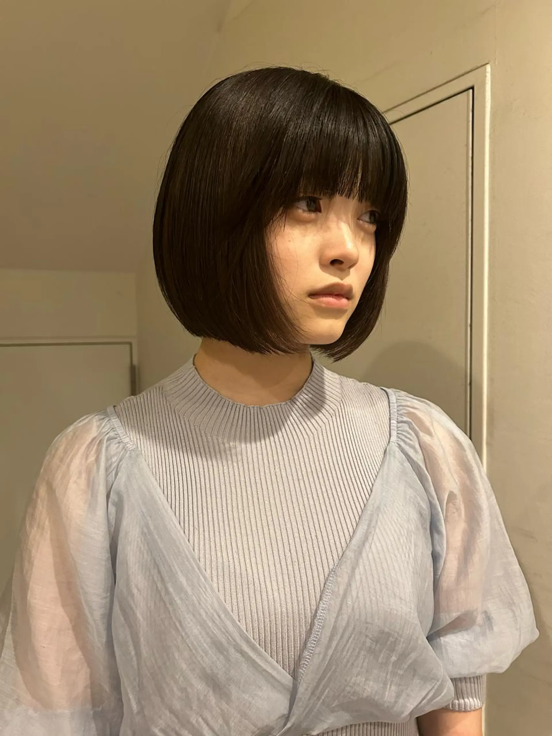 ショート ボブ hen所属・心斎橋/レイヤー/ ブリーチ/モエのヘアスタイル