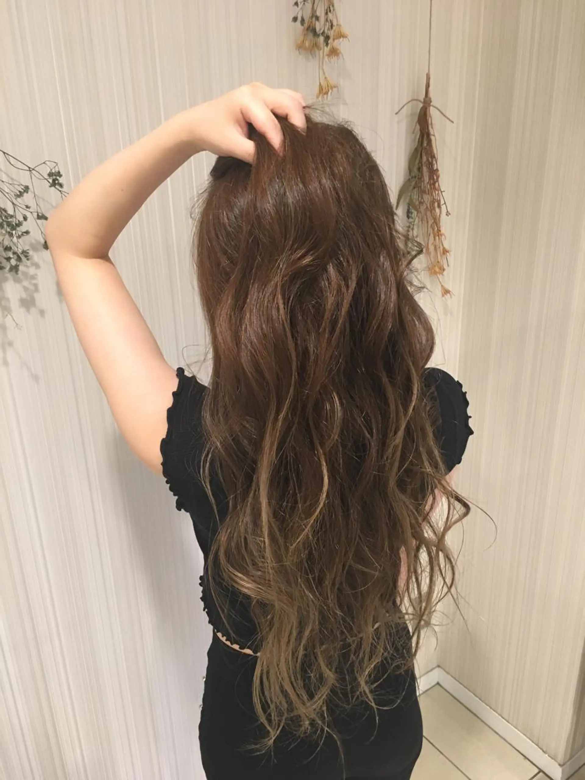 セミロング カラー ブリーチ グラデーションカラー 外国人風カラー ヘアカラー トリートメント ハイトーン/ブリーチ 山崎　悠次のヘアスタイル