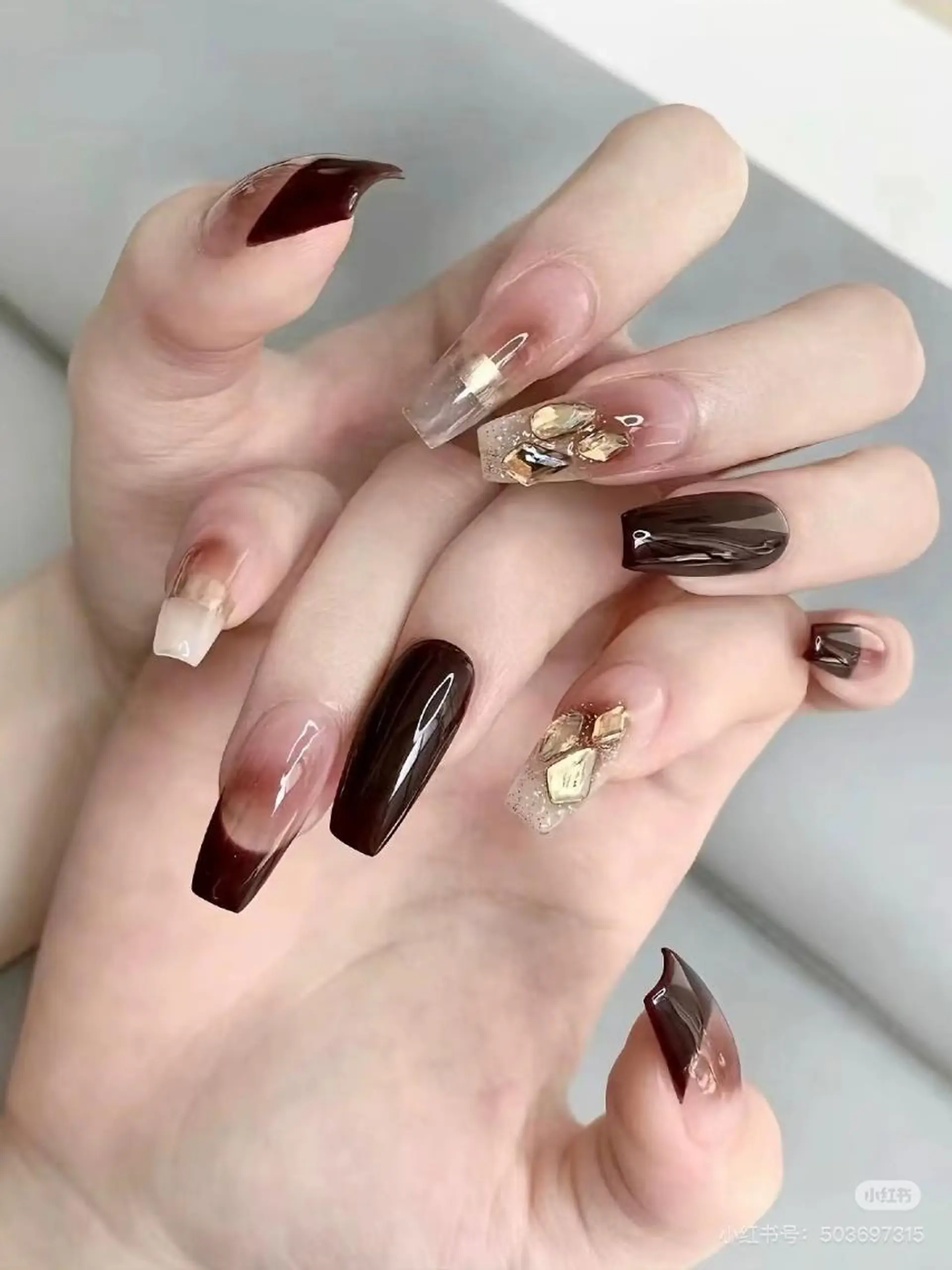 ネイル オーロラネイル チークネイル 長さ出し フットネイル フレンチネイル ハンドネイル ハンドケア yumi nailのネイルデザイン