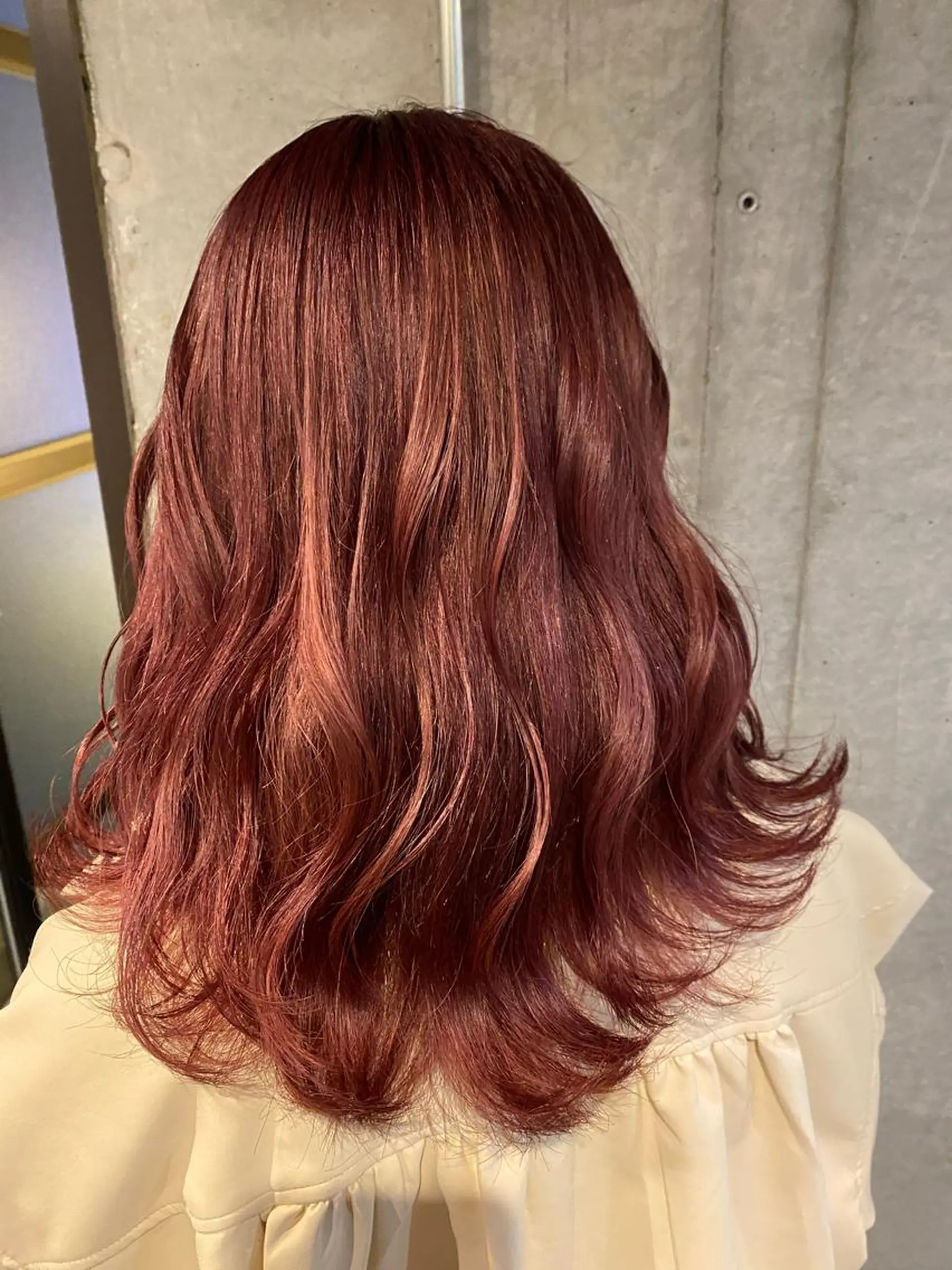 カラー ヘアカラー トリートメント レイヤーカット ハイトーンウエダのヘアスタイル