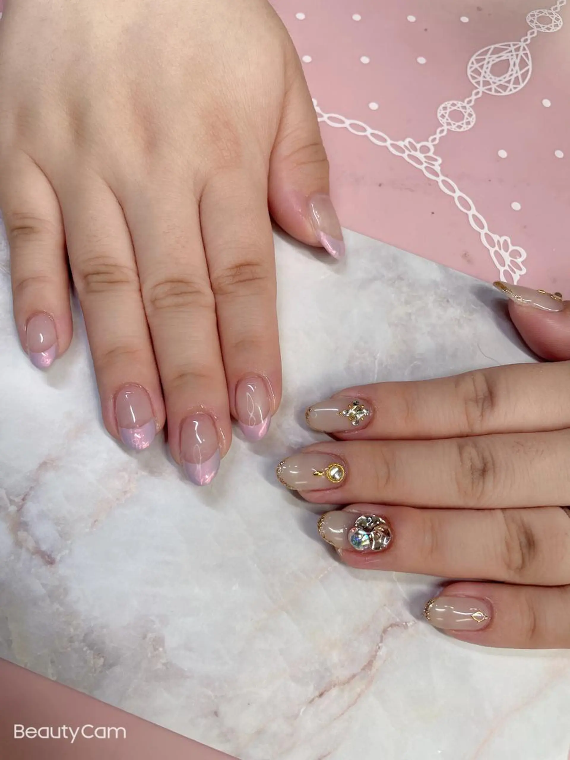 ミディアム ネイル ハンドネイル 《LB》ラブリエ Nail&eyeのマツエク・マツパデザイン