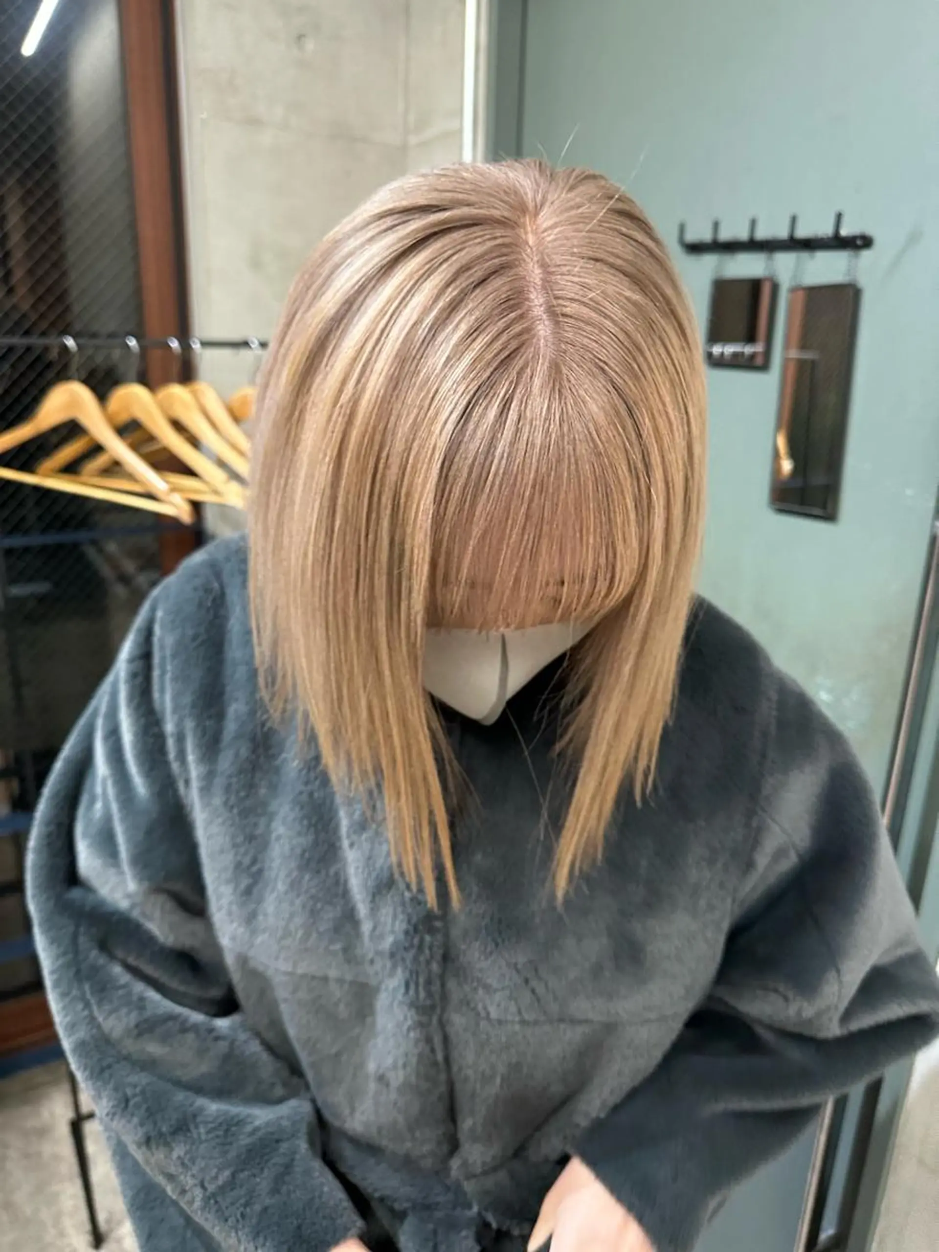 ショート カラー SALTWATER AYARIのヘアスタイル