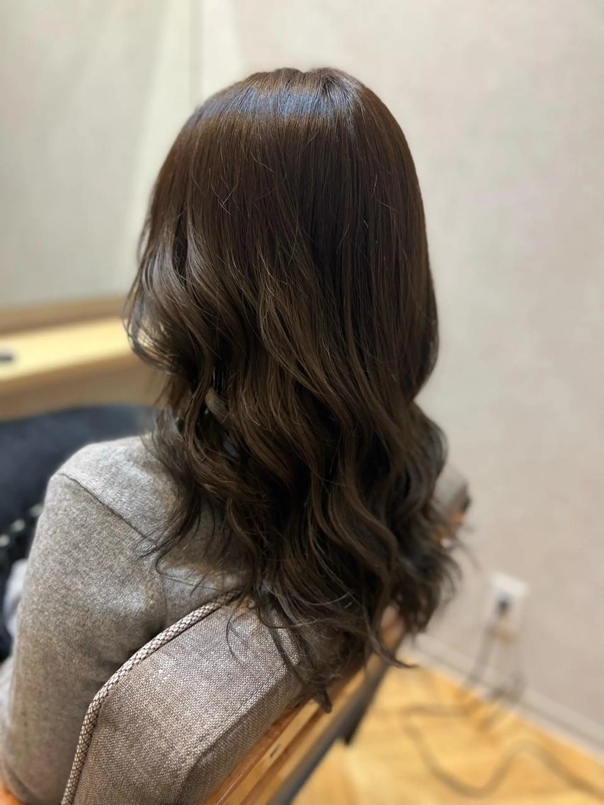 ロング カラー グレージュ ヘアカラー トリートメント "今"だけでない美髪 KOTOMIのヘアスタイル