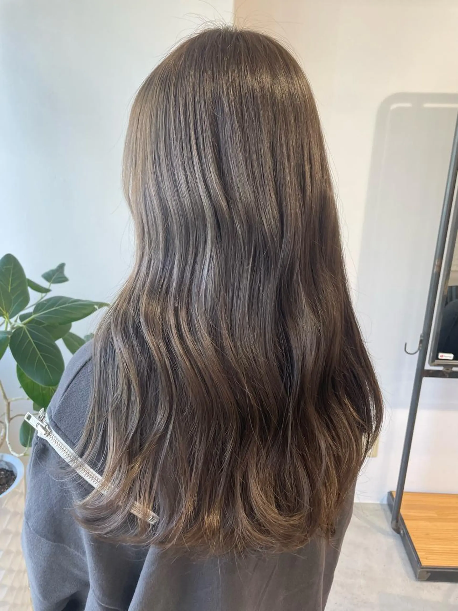 ロング カラー グレージュ オリーブグレージュ オリーブグレー faith hair bisq所属・平澤 萌香のその他イメージ