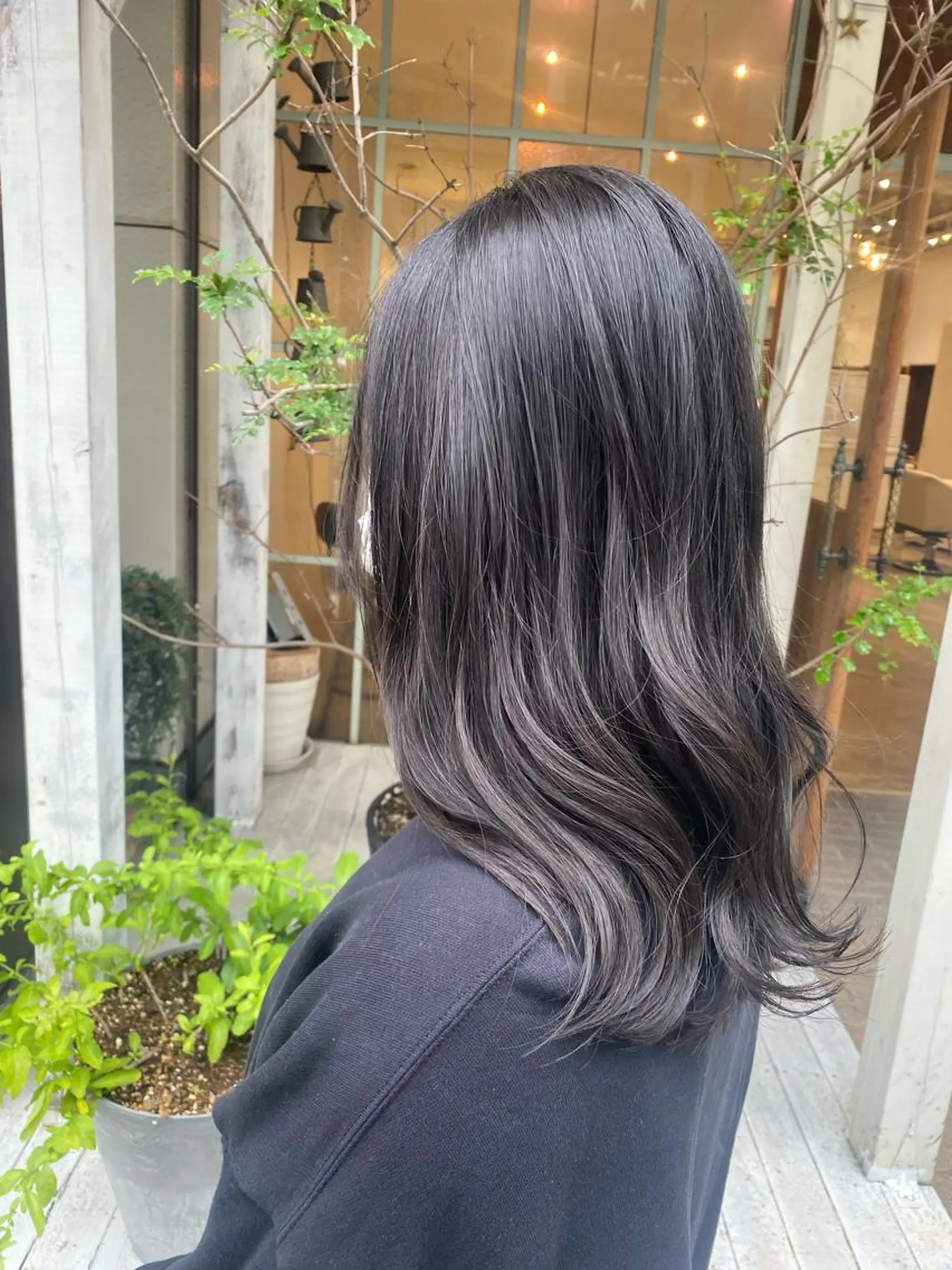 ロング ハイライト カット ヘアカラー トリートメント 鈴木 奈波のヘアスタイル
