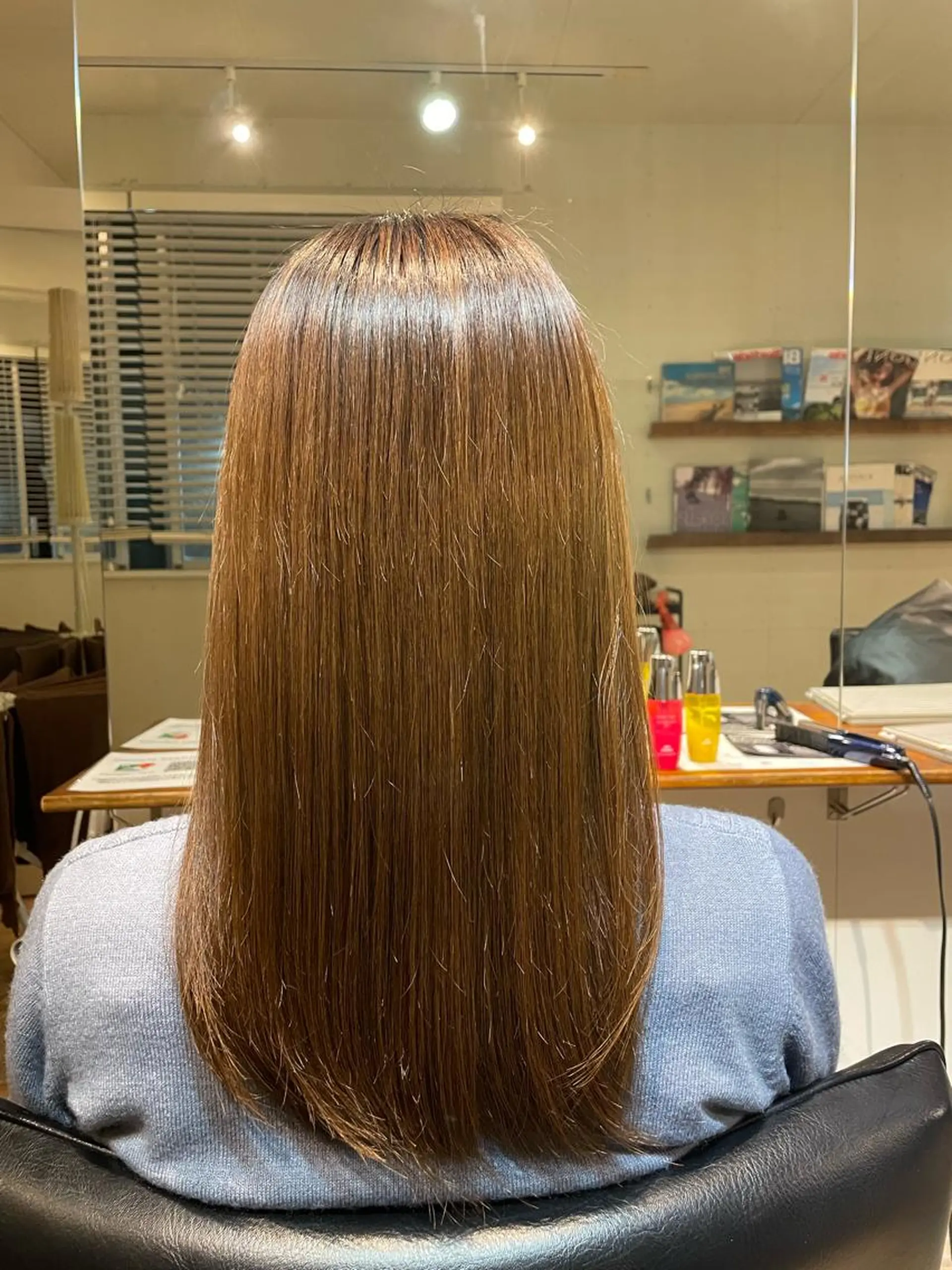 セミロング カット 縮毛矯正 HUMAN練馬・豊島園所属・竹内 宏法のヘアスタイル