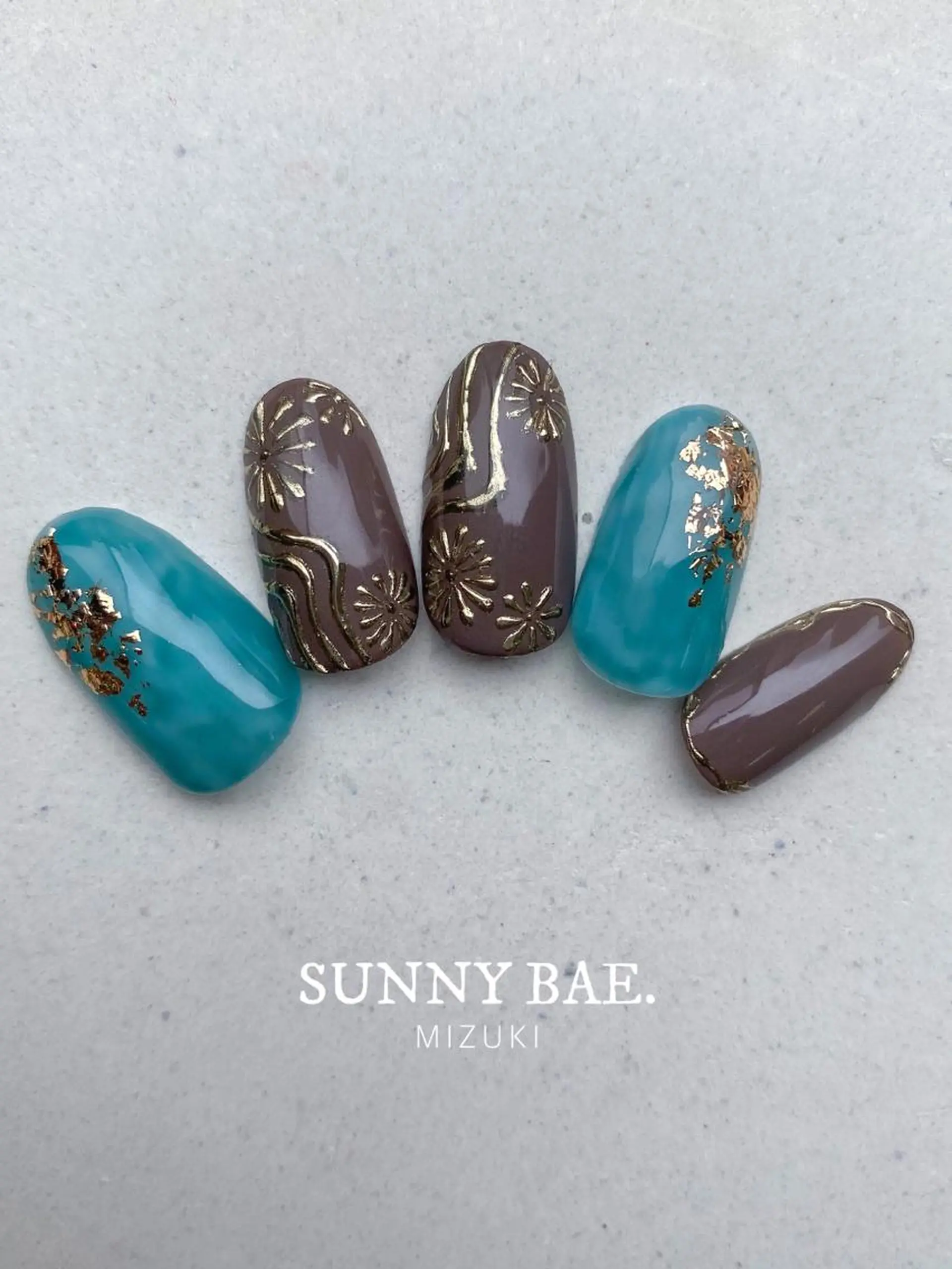 ネイル 成人式 ミラーネイル SUNNY BAE. 🌼MIZUKIのネイルデザイン
