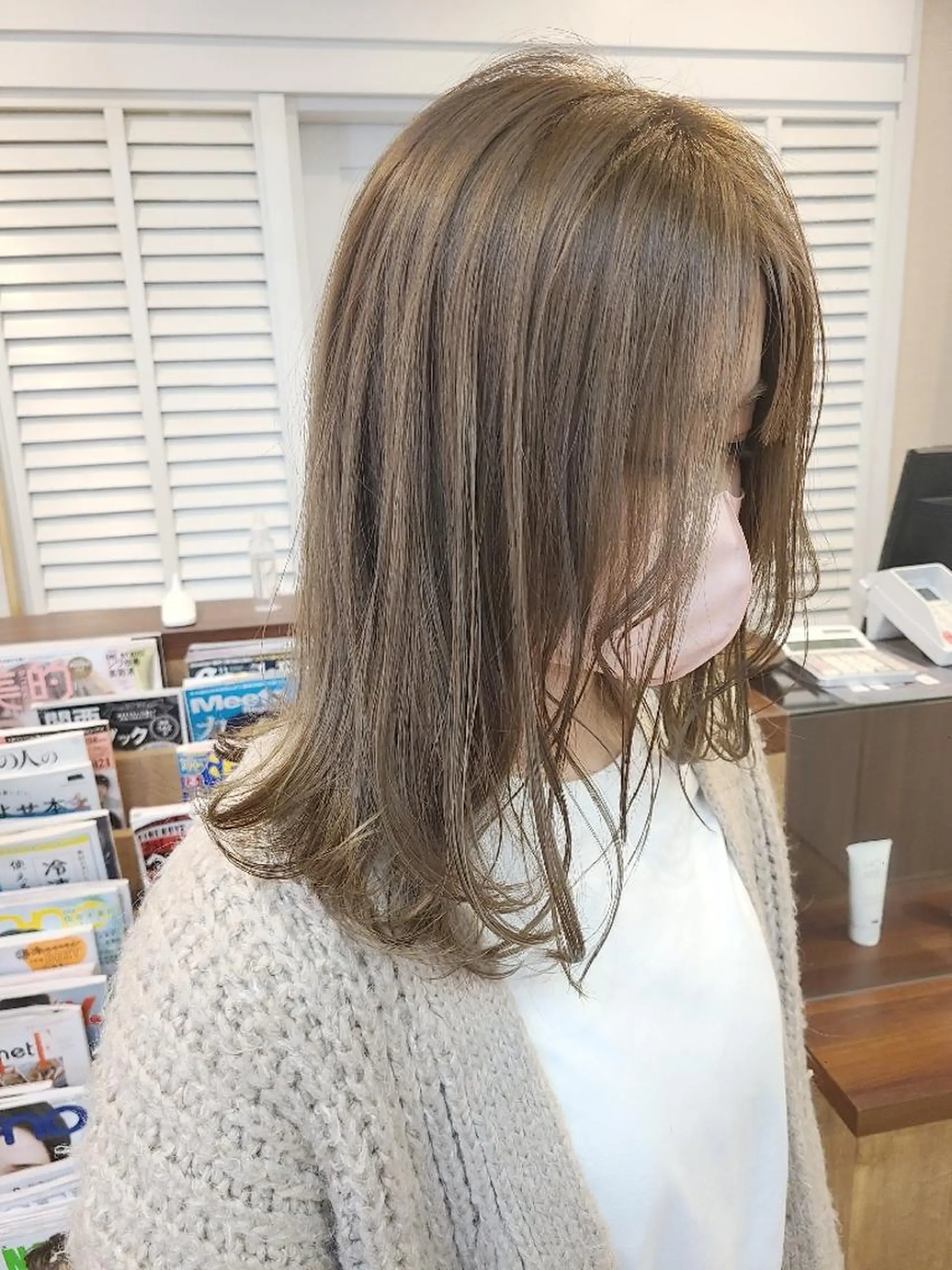 セミロング カラー ベージュカラー 【ネウィ天王寺 】seiyaのヘアスタイル