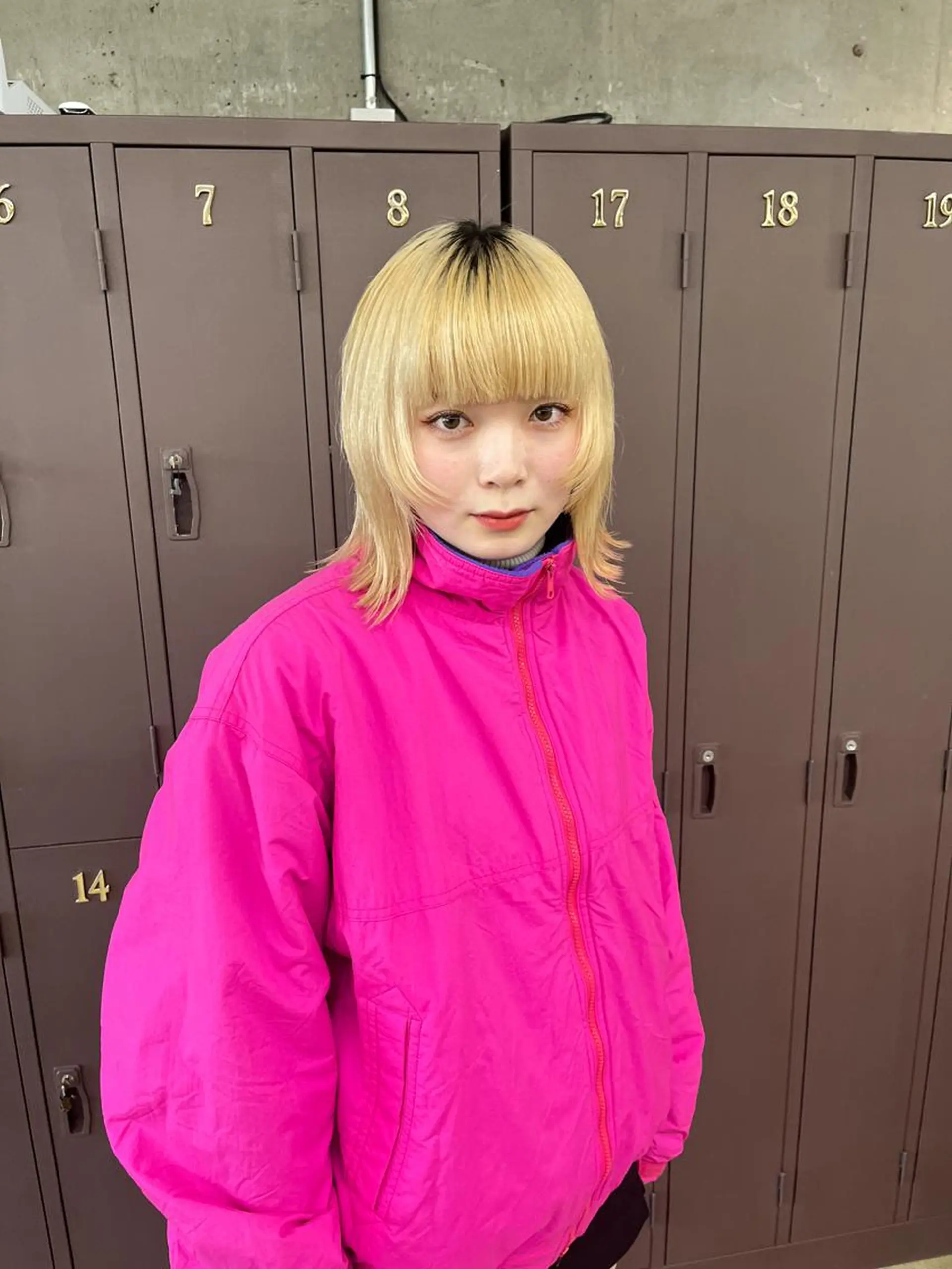ミディアム カット ヘアカラー トリートメント benji所属・名駅/ブリーチカラー /レイヤー/髪質改善のヘアスタイル