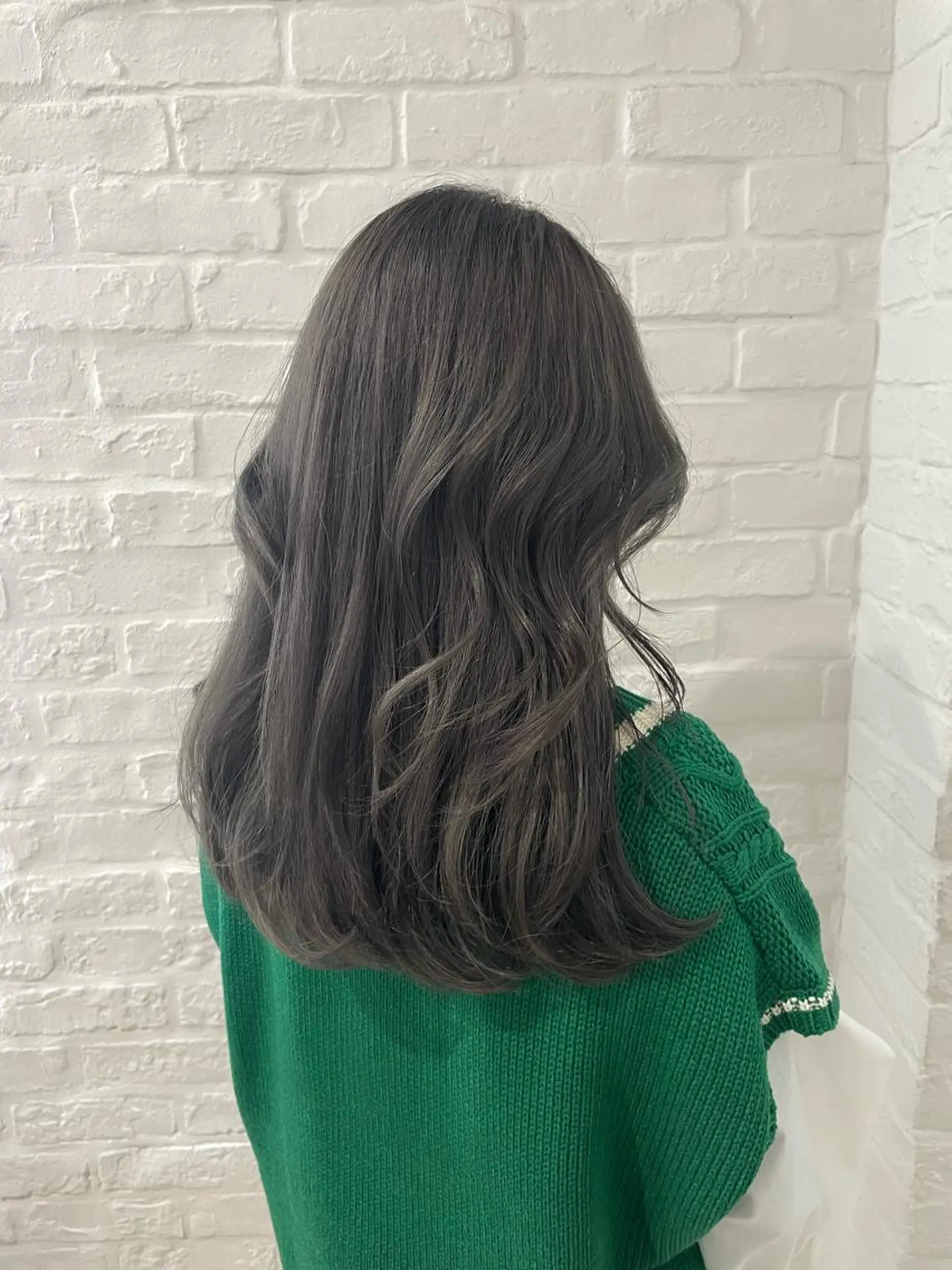 セミロング カット ヘアカラー 最新韓国本場ヘア 🇰🇷榎本明日香のヘアスタイル