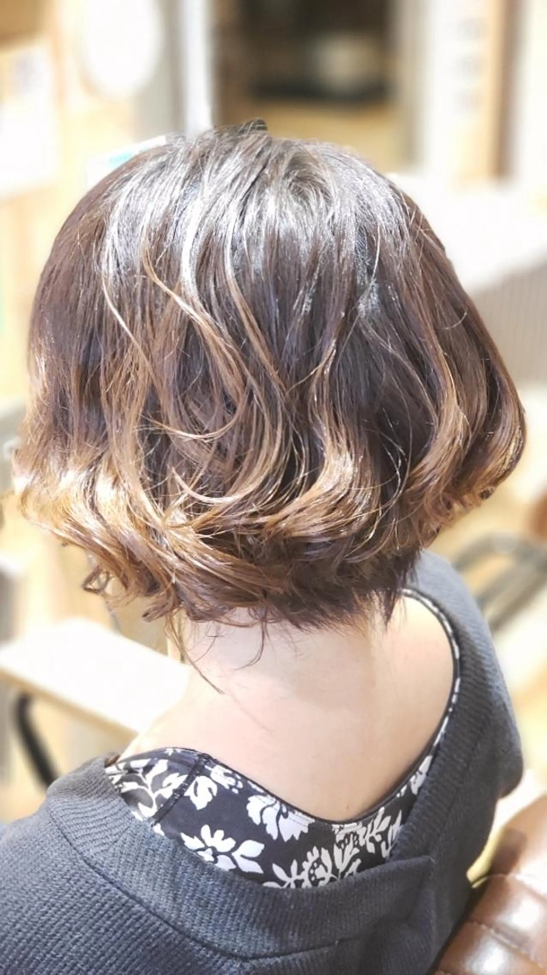 ショート カラー カット トリートメント 美容室SAKU  馬橋店所属・槌本 健成のヘアスタイル
