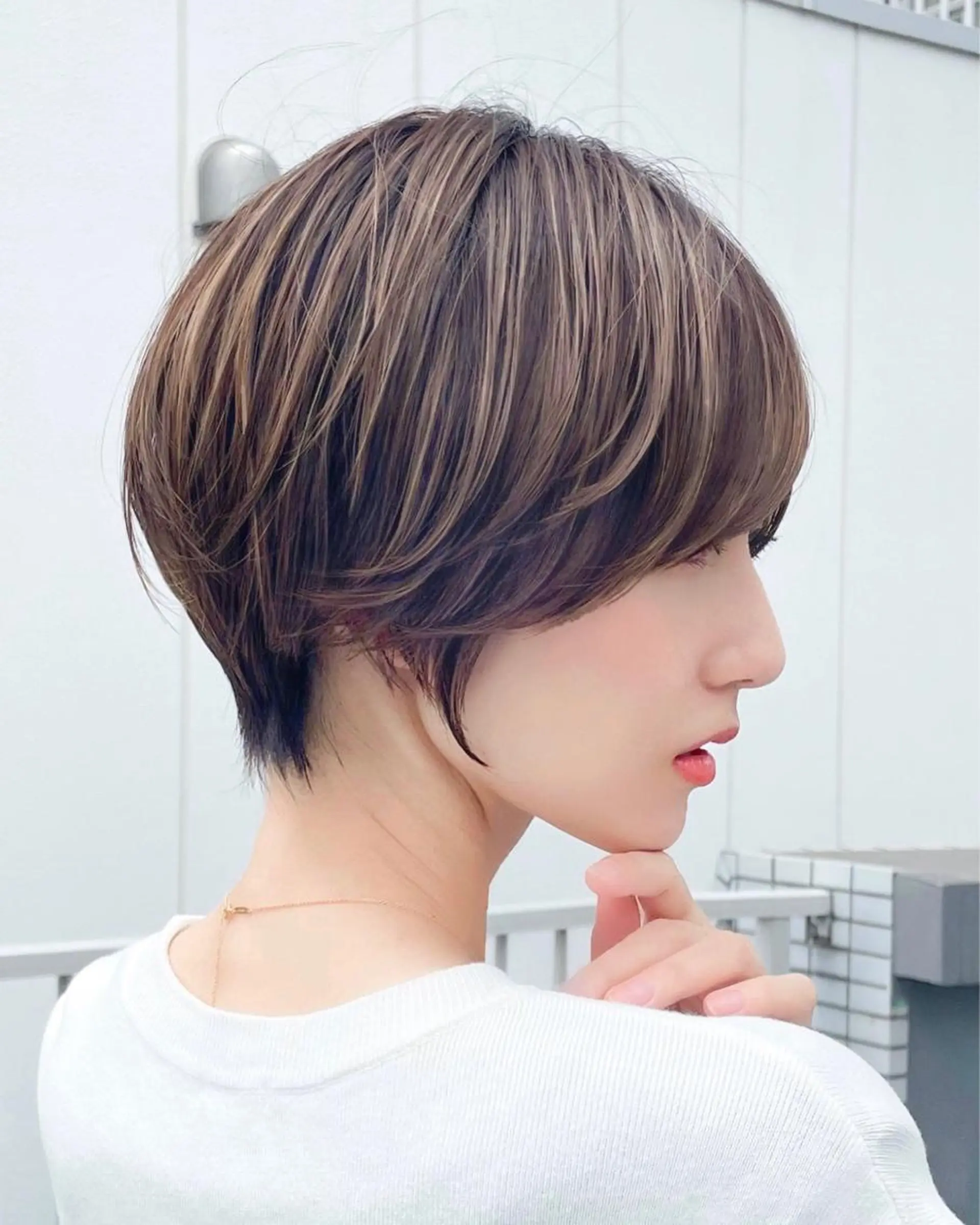 ショート ショートヘア くすみカラー、大場猛のヘアスタイル