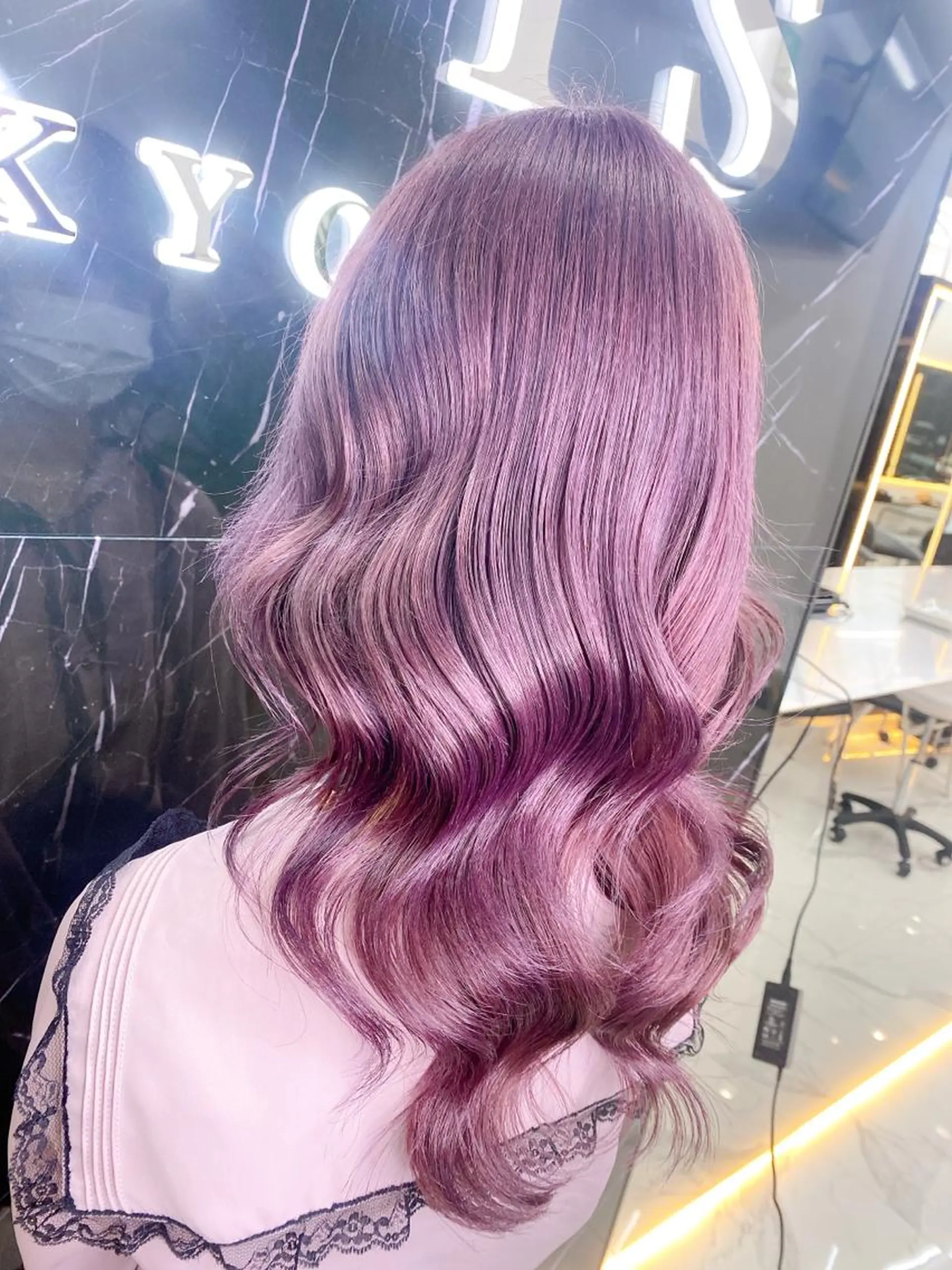 セミロング カラー 🦋美髪ハイトーン/ レイヤー🦋るくものヘアスタイル