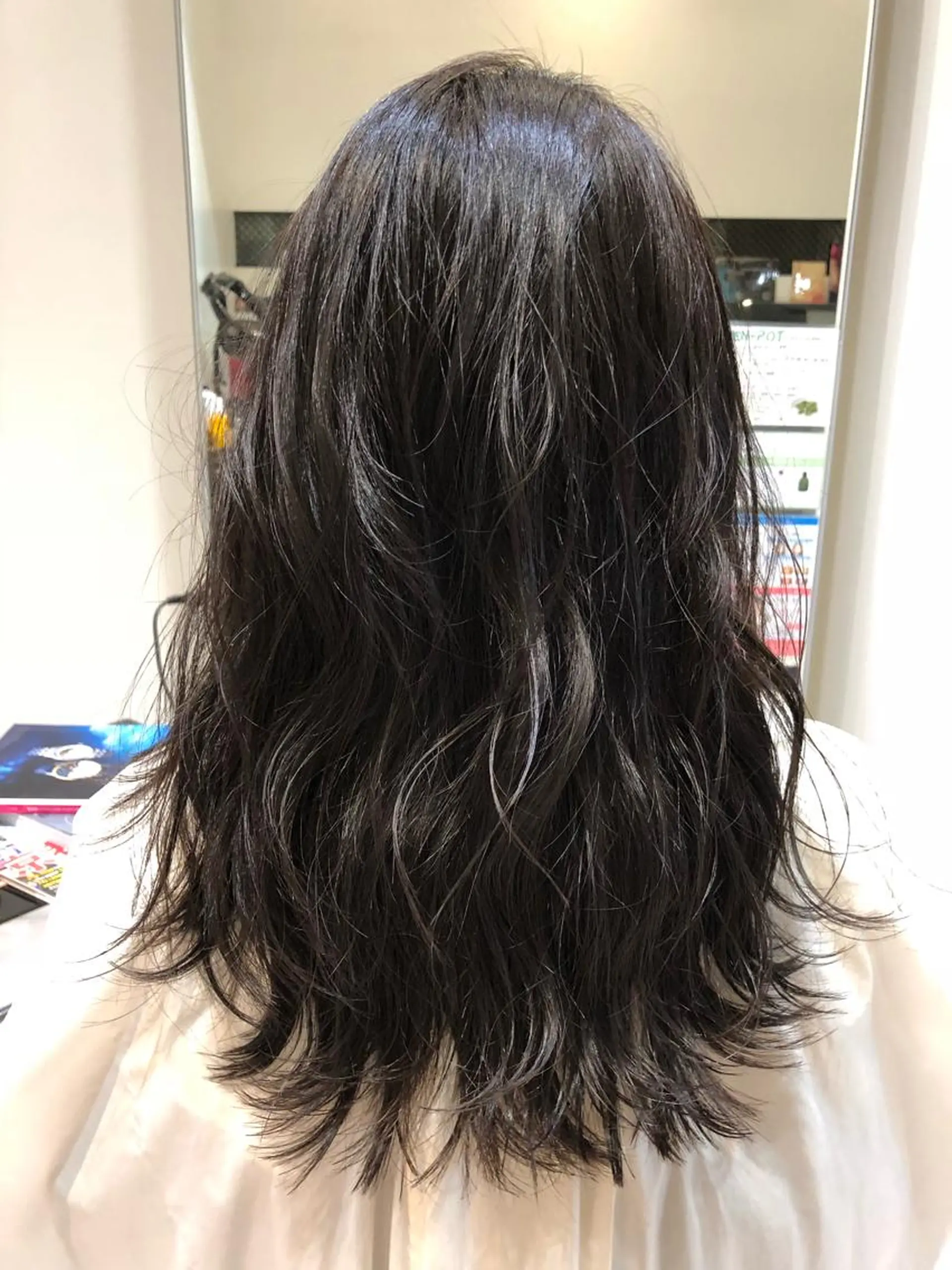 セミロング カラー 透明感カラー 眉毛/まつげ 山川　あやめの眉毛・アイブロウイメージ