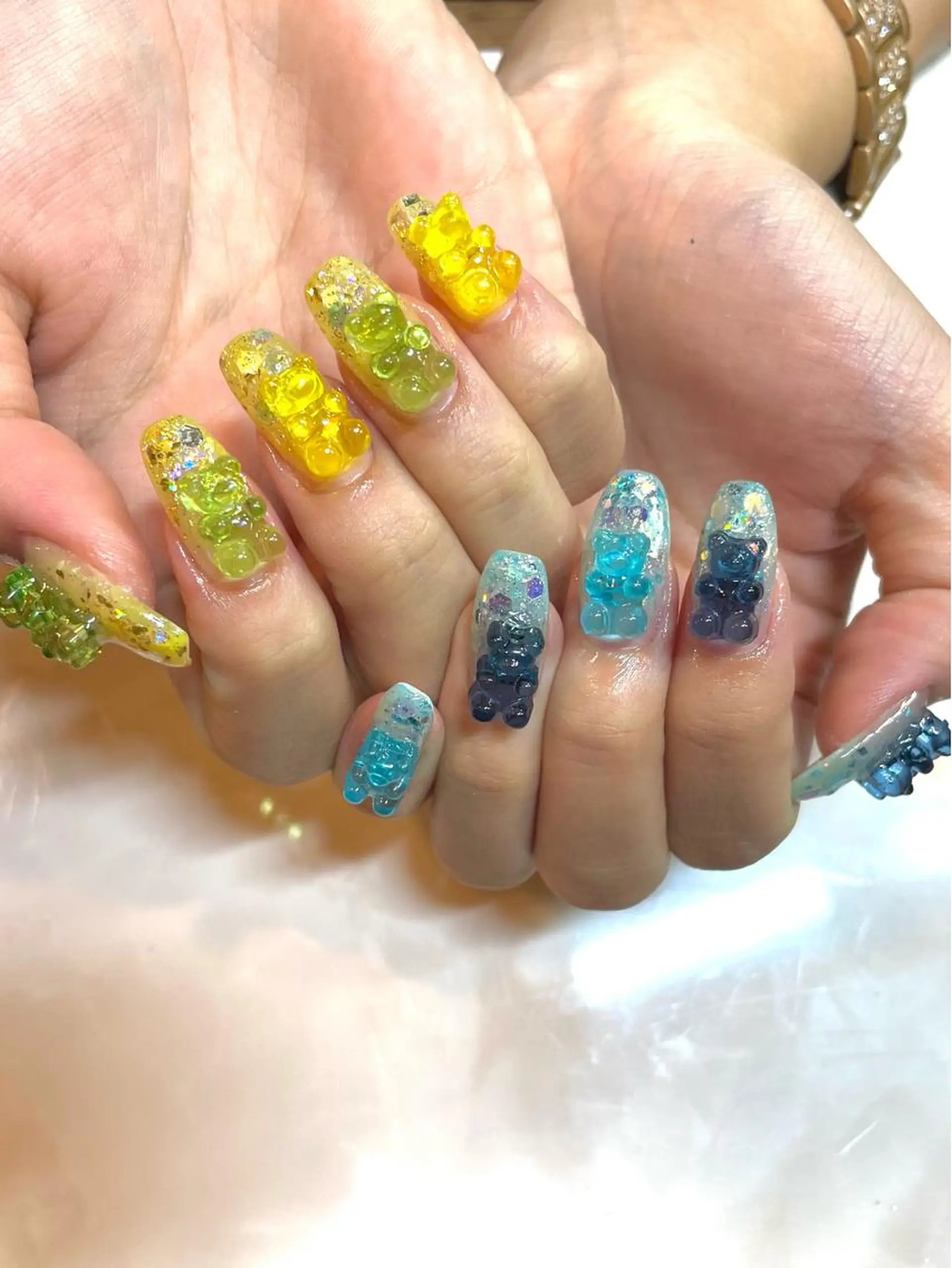 セミロング カラー キッズ ネイル グラデーションカラー グラデーション ホログラムネイル キラキラネイル ラメ(グリッター) PRIMO パラジェル/マツパのマツエク・マツパデザイン