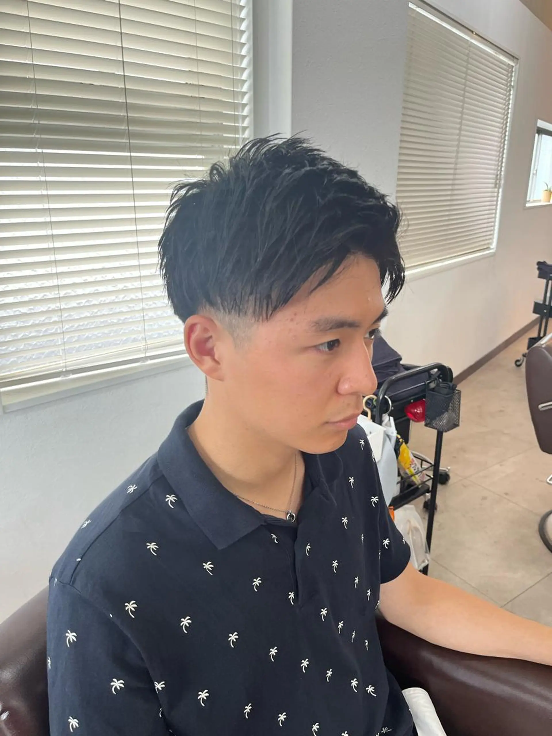 メンズ アップバング ツーブロック カット 西村 歩真のヘアスタイル