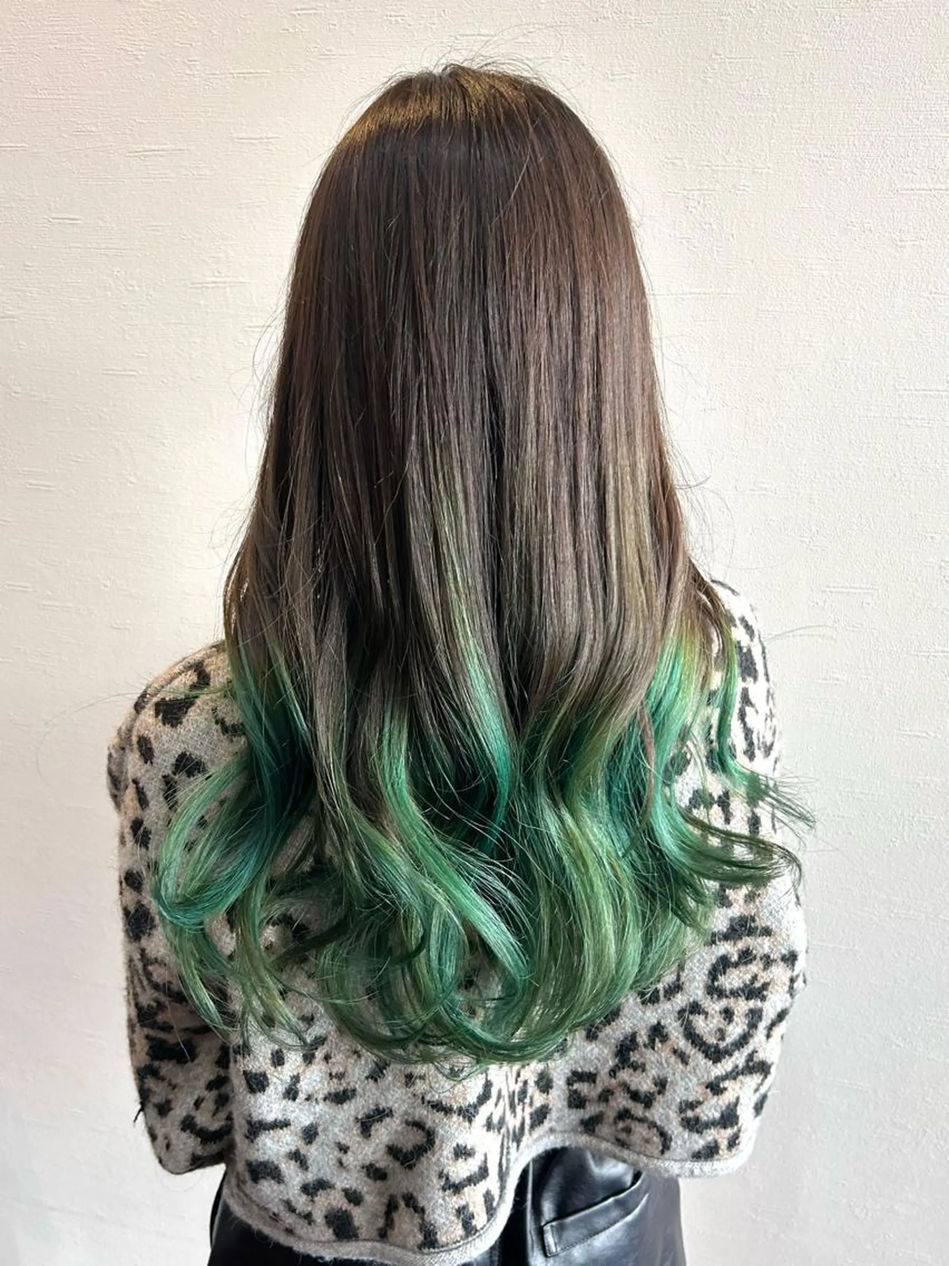 ロング カラー カット ヘアカラー トリートメント 𝒌𝒚𝒐𝒌𝒂 🍀のヘアスタイル