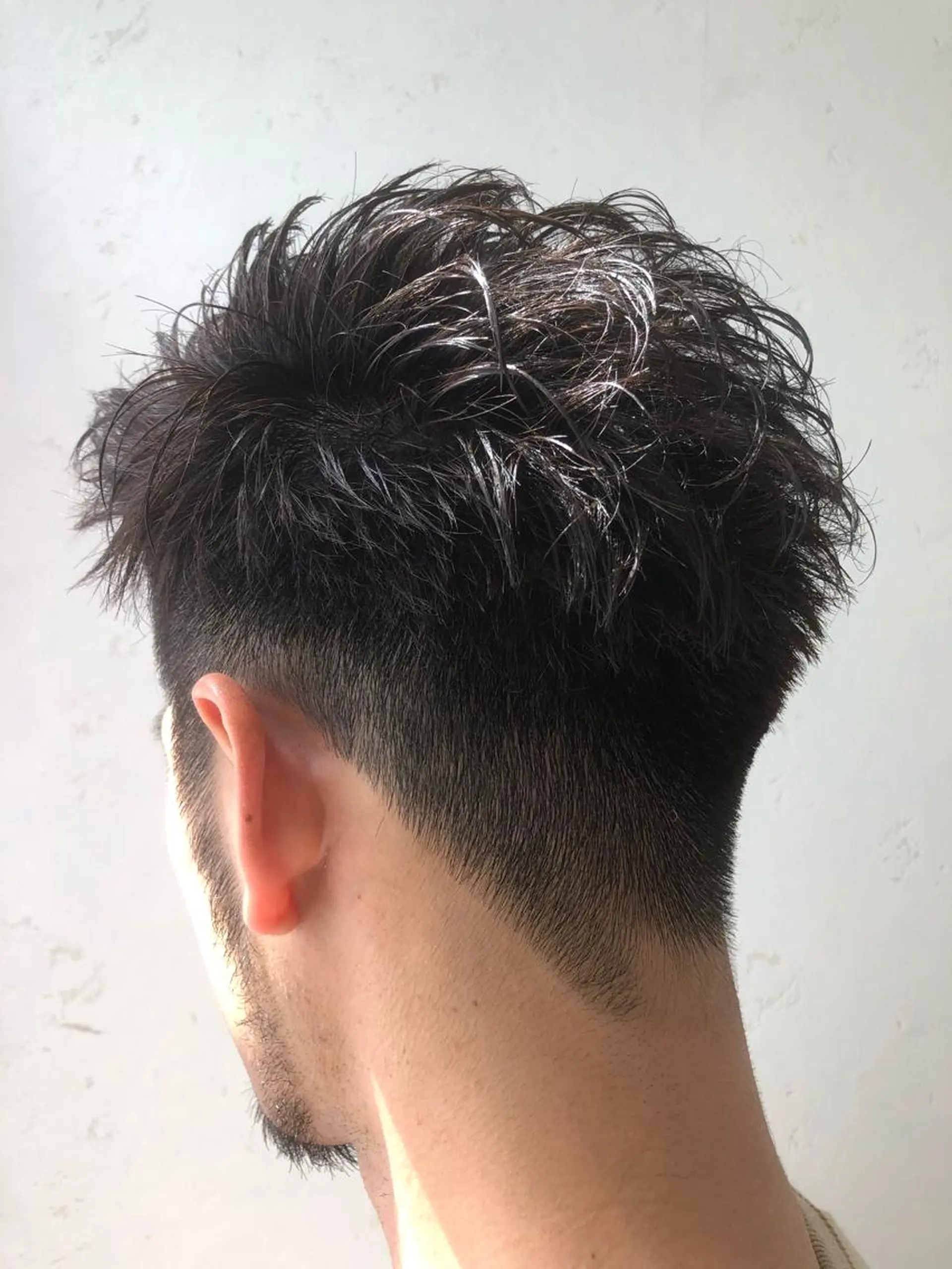 メンズ 西川 仁のヘアスタイル