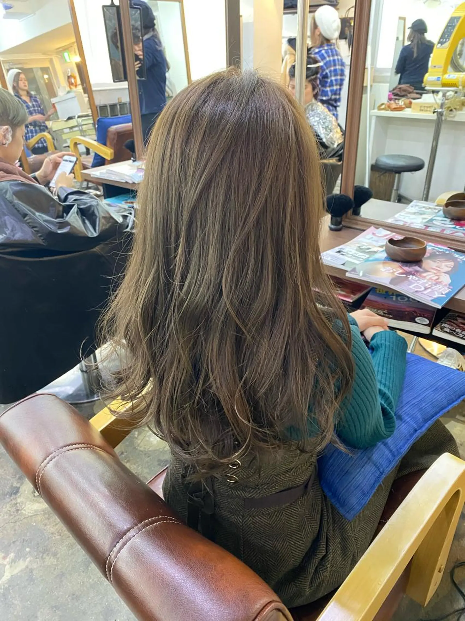 ロング カラー ヘアアレンジ 【艶髪×韓国風】 毛流れ職人 RYOのヘアスタイル