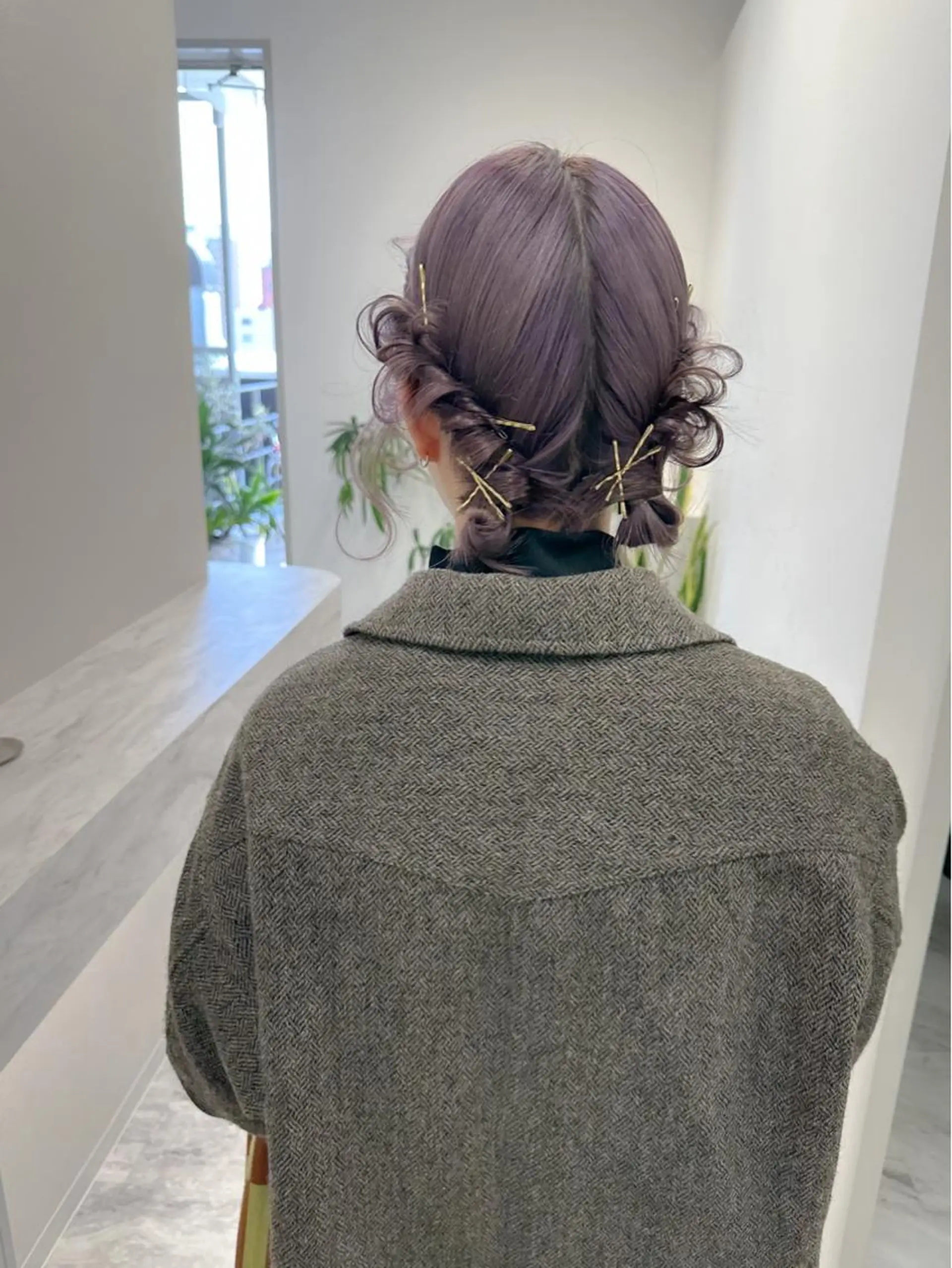 ミディアム カラー ヘアアレンジ ラベンダーカラー ピンクカラー autre所属・大久保 ひでなりのヘアスタイル